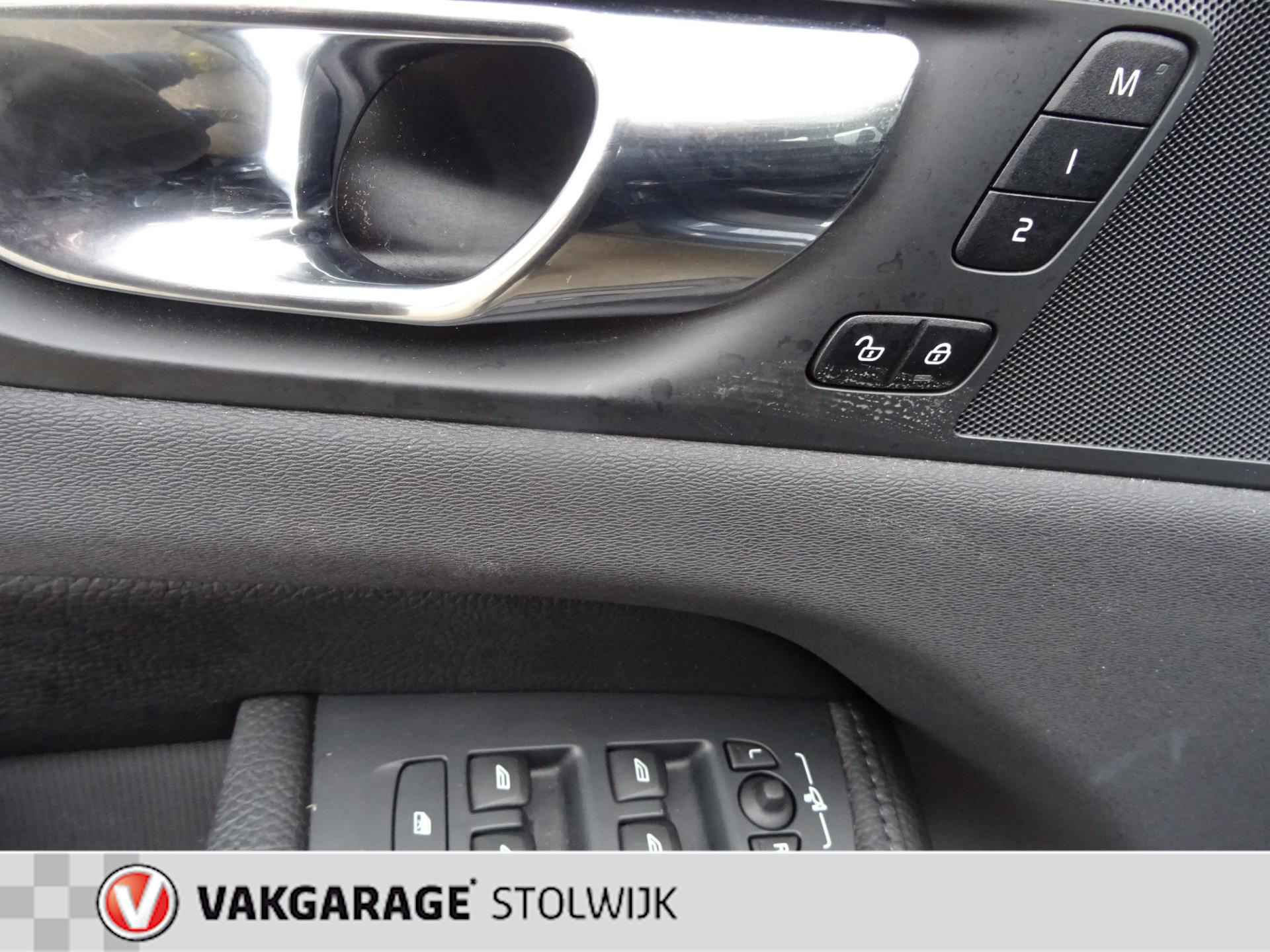 Volvo XC60 2.0 T4 Inscription trekhaak ,panorama dak,rijklaarprijs - 10/21