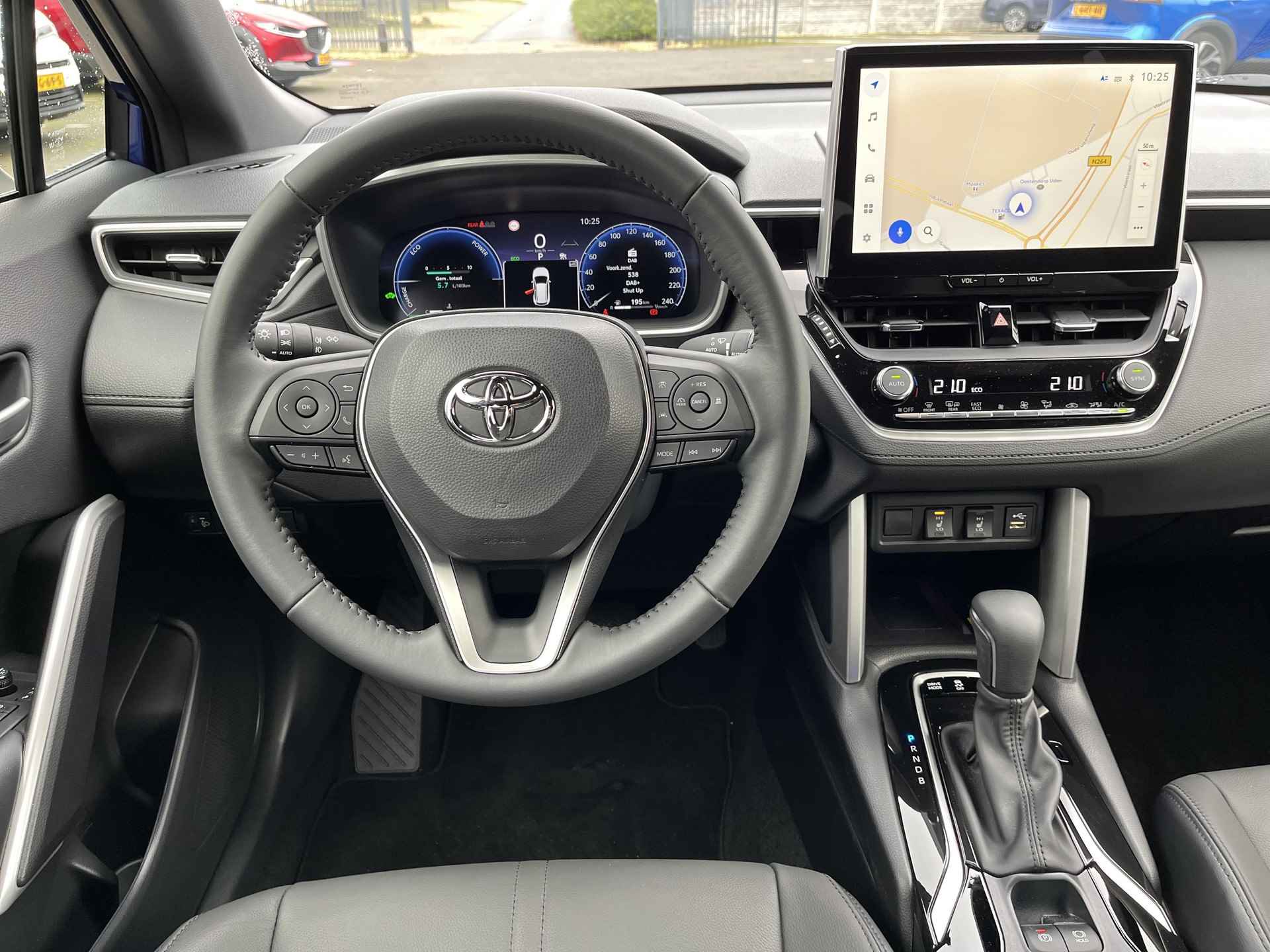 Toyota Corolla Cross 1.8 Hybrid Business Plus | Navigatie | Apple CarPlay/Android auto | Achteruitrijcamera | Elektrische achterklep - 17/32