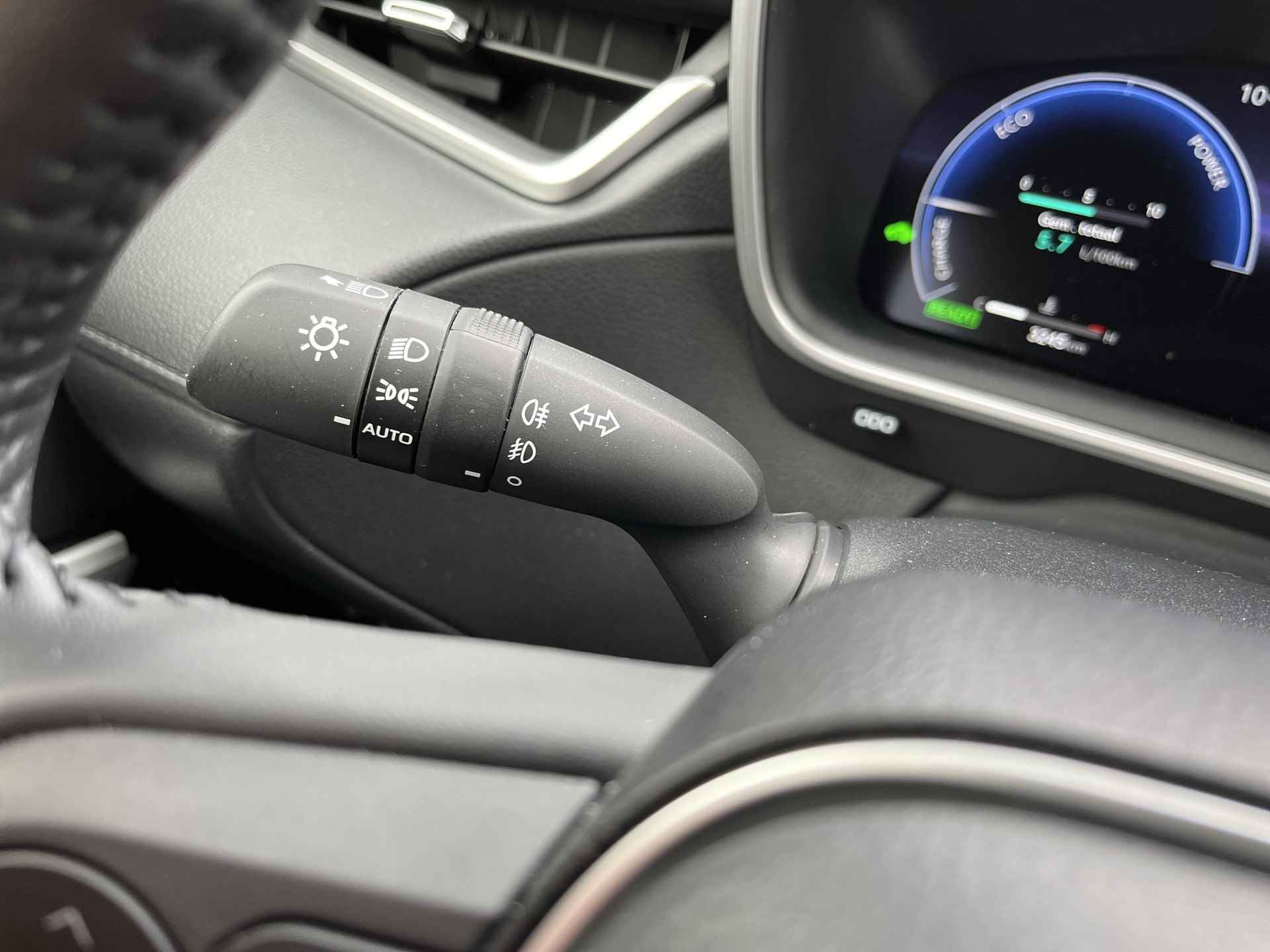 Toyota Corolla Cross 1.8 Hybrid Business Plus | Navigatie | Apple CarPlay/Android auto | Achteruitrijcamera | Elektrische achterklep - 24/32