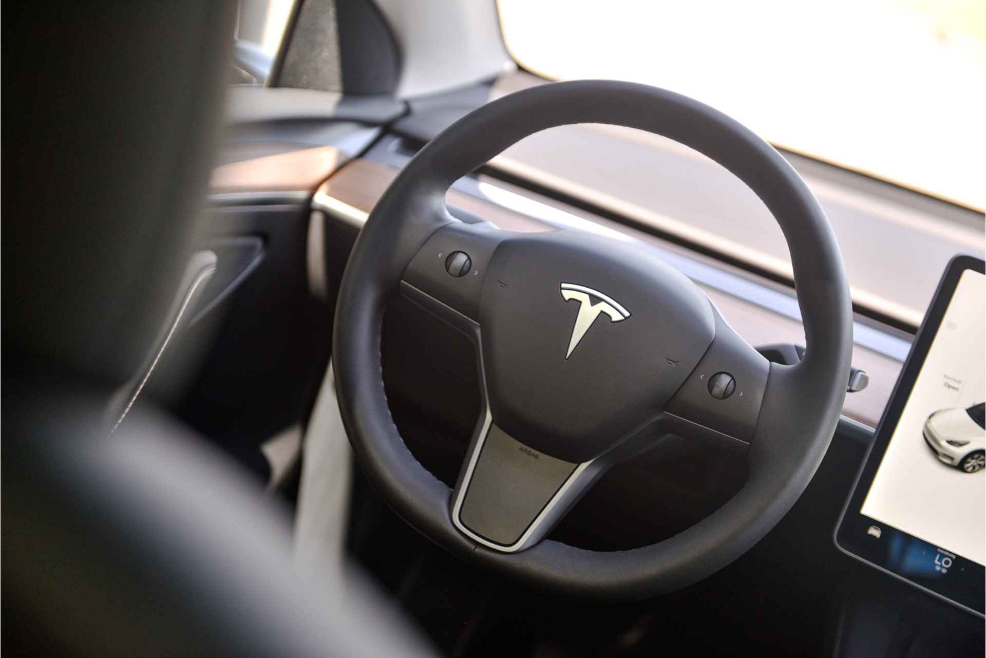 Tesla Model Y Long Range AWD 75 kWh - Autopilot - 12% bijtelling! - 33/59