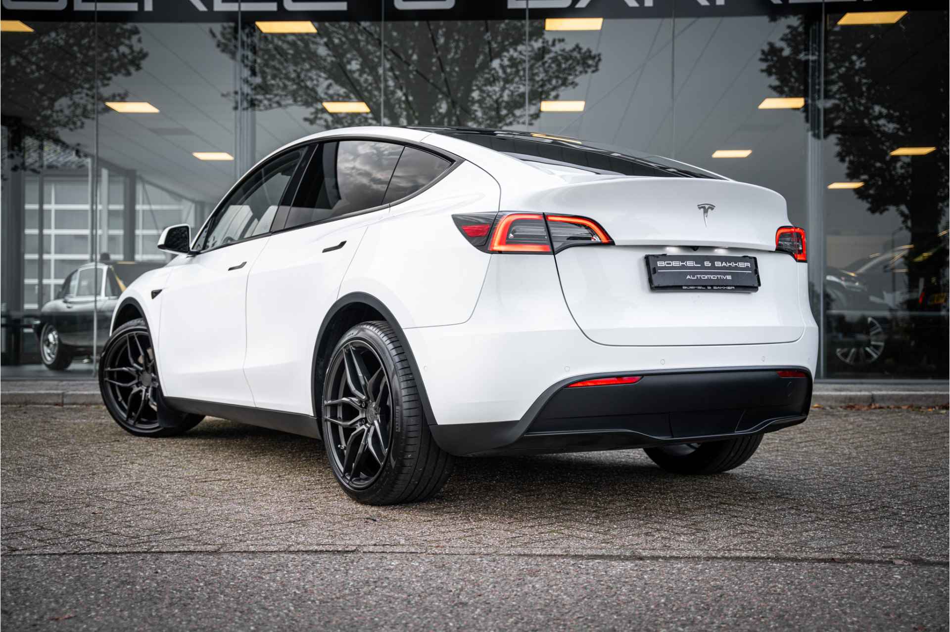 Tesla Model Y Long Range AWD 75 kWh - Autopilot - 12% bijtelling! - 3/59