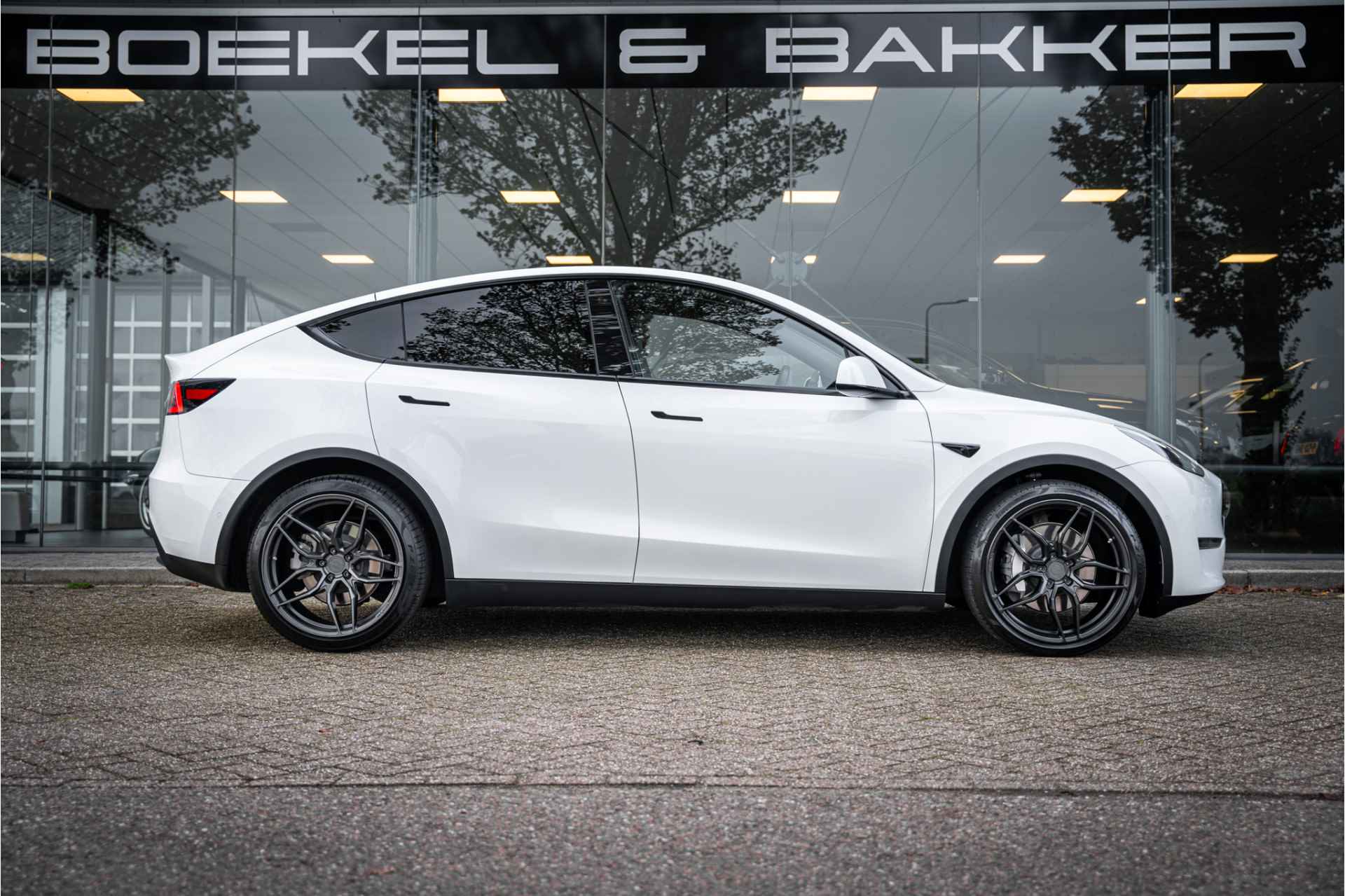 Tesla Model Y Long Range AWD 75 kWh - Autopilot - 12% bijtelling! - 59/59