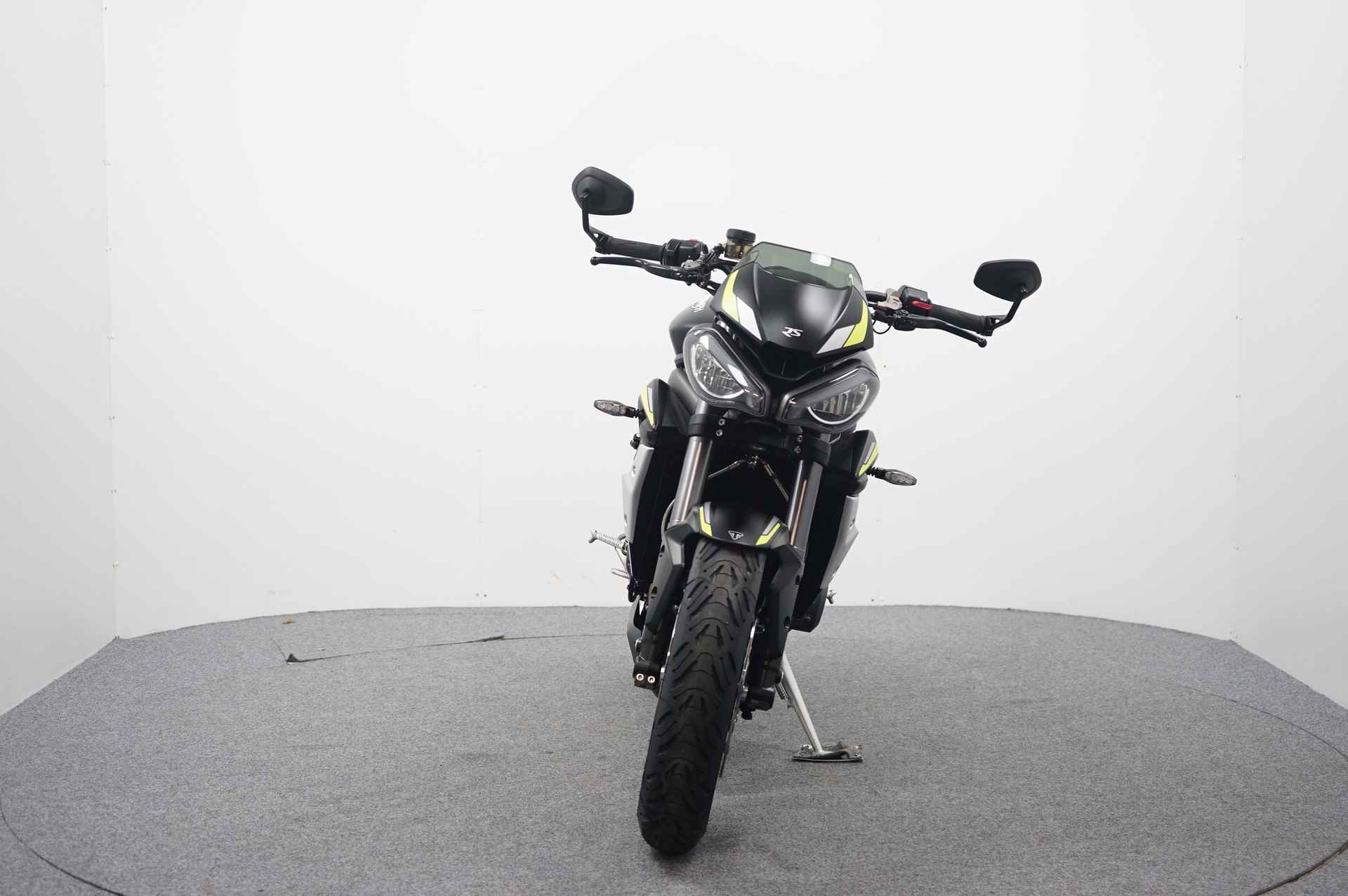 Triumph STREET TRIPLE RS - 3/20