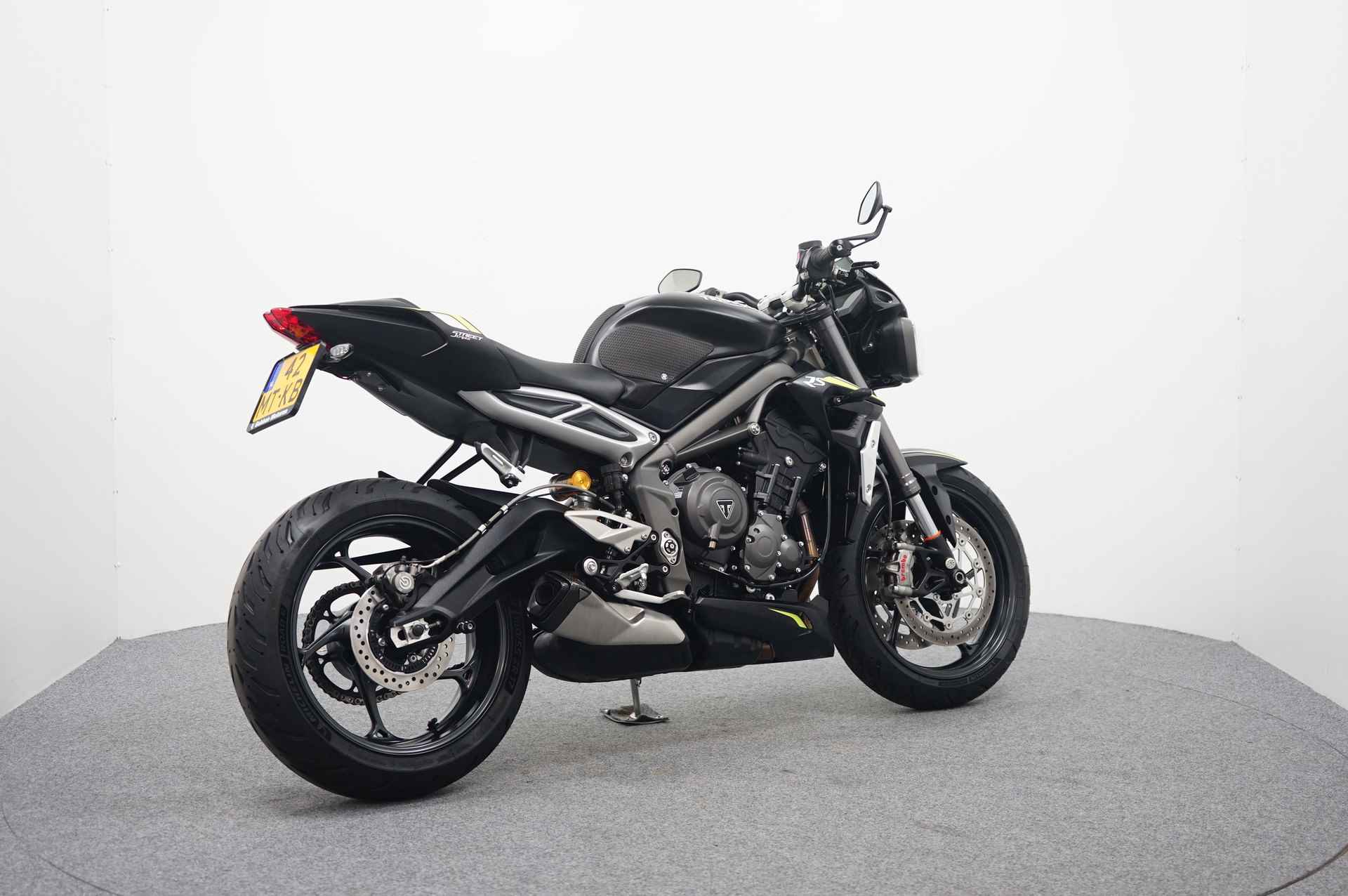 Triumph STREET TRIPLE RS - 8/20