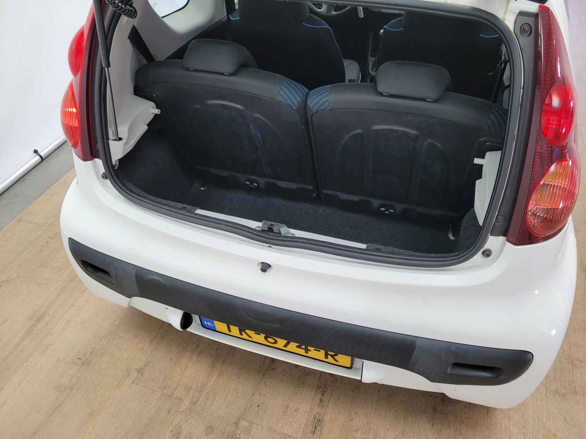 Peugeot 107 1.0 Access | Mistlampen | Accent uitv. | Boekjes | Leuke uitvoering | NL auto | Goede banden rondom - 6/26