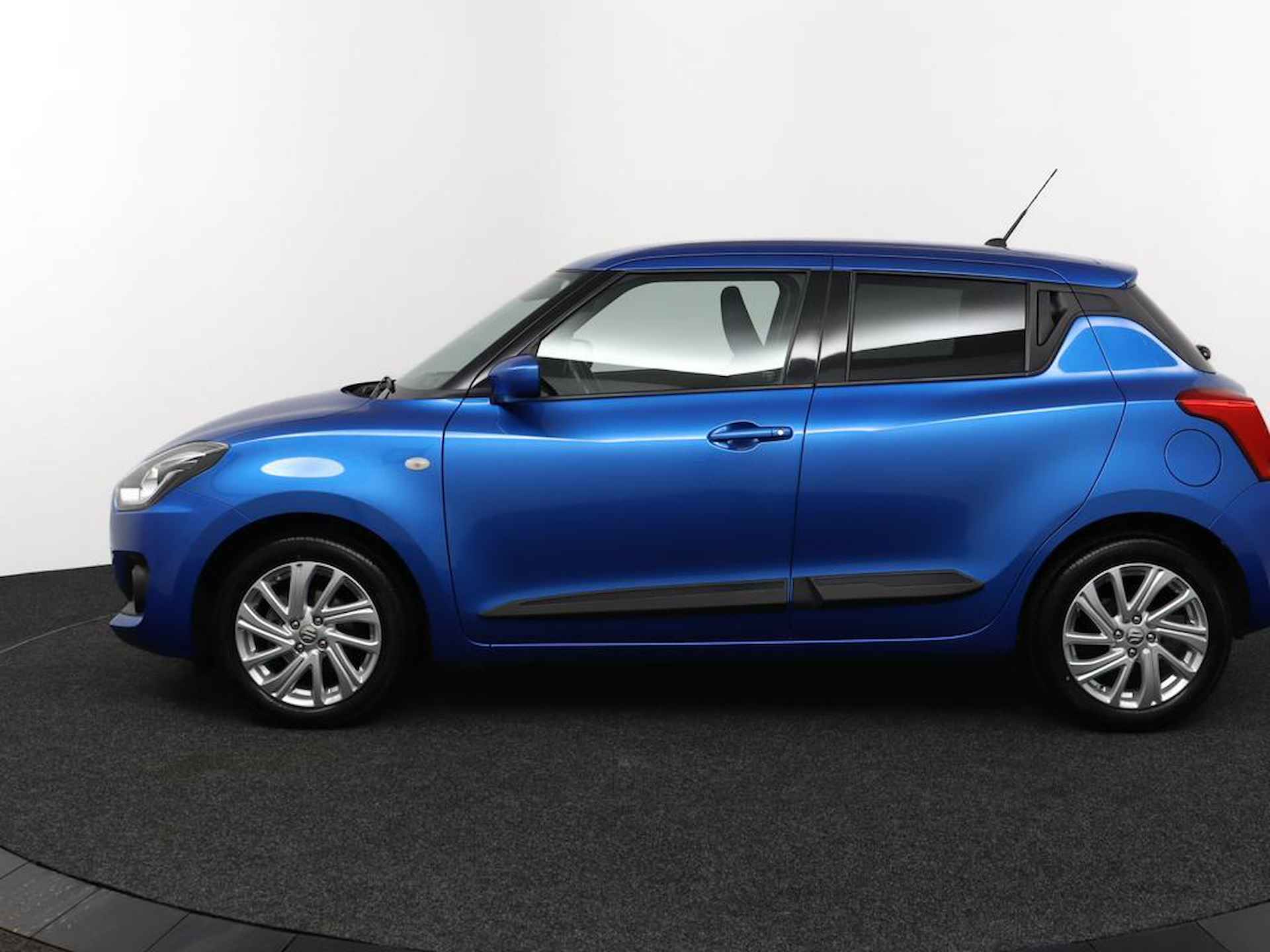 Suzuki Swift 1.2 Select Smart Hybrid | Airco | parkeersensoren achter | Camera achter | Cruise Control | Bluetooth | - 3/50