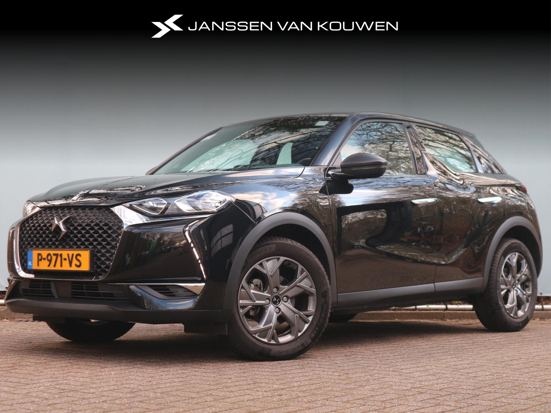 DS 3 Crossback Montmartre 1.2 100 pk / Navigatie / Digitaal dashboard / DAB