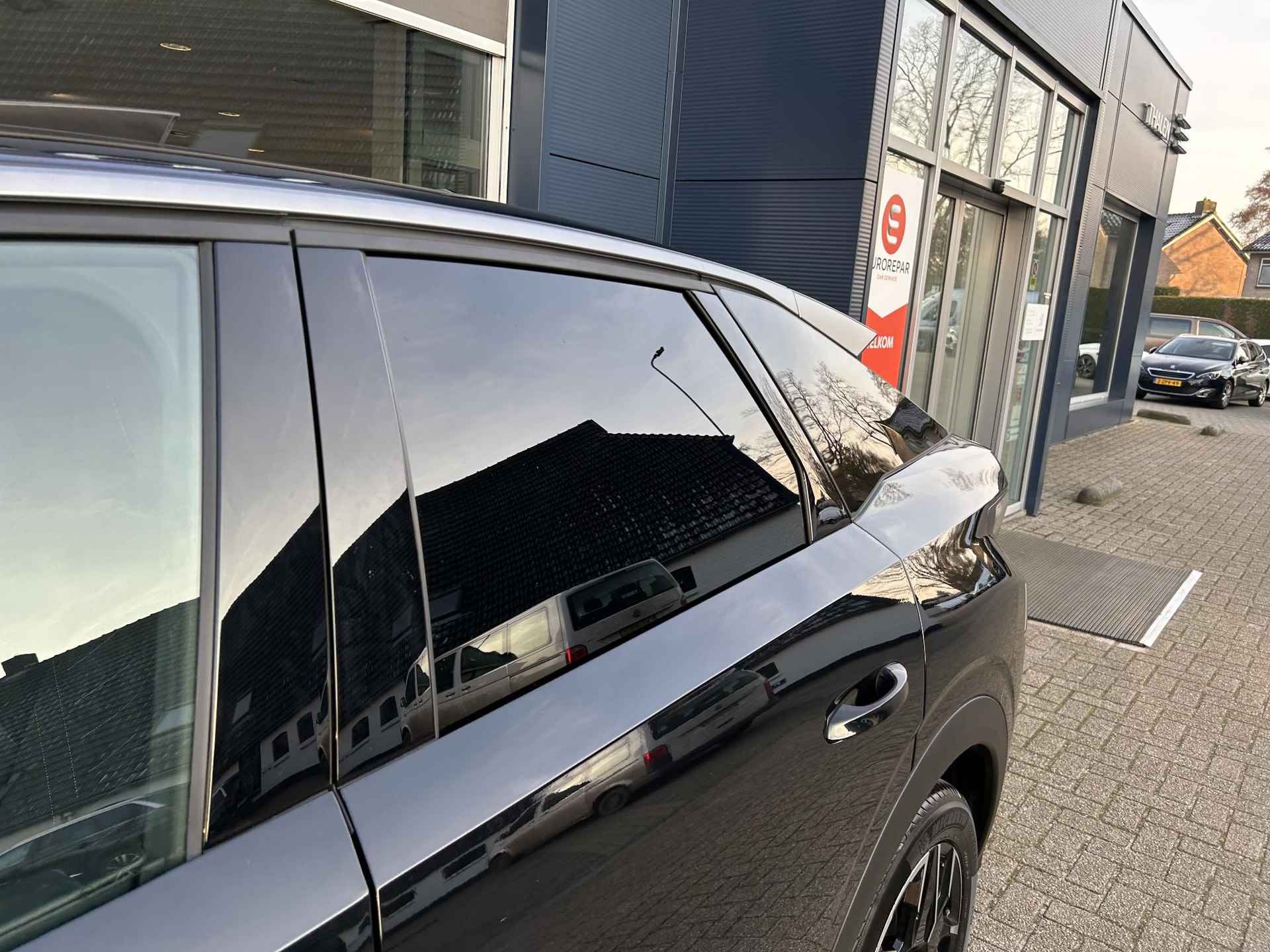 Peugeot 3008 1.2 Hybrid 136 GT | Nieuwprijs € 54.000,- | Focal Audio | Panoramisch schuif-Kanteldak | Pack Vision | Pack Drive Assist | Full-Led Koplampen | Electrisch Bedienbare Achterklep | Alcantara Bekleding | - 14/55