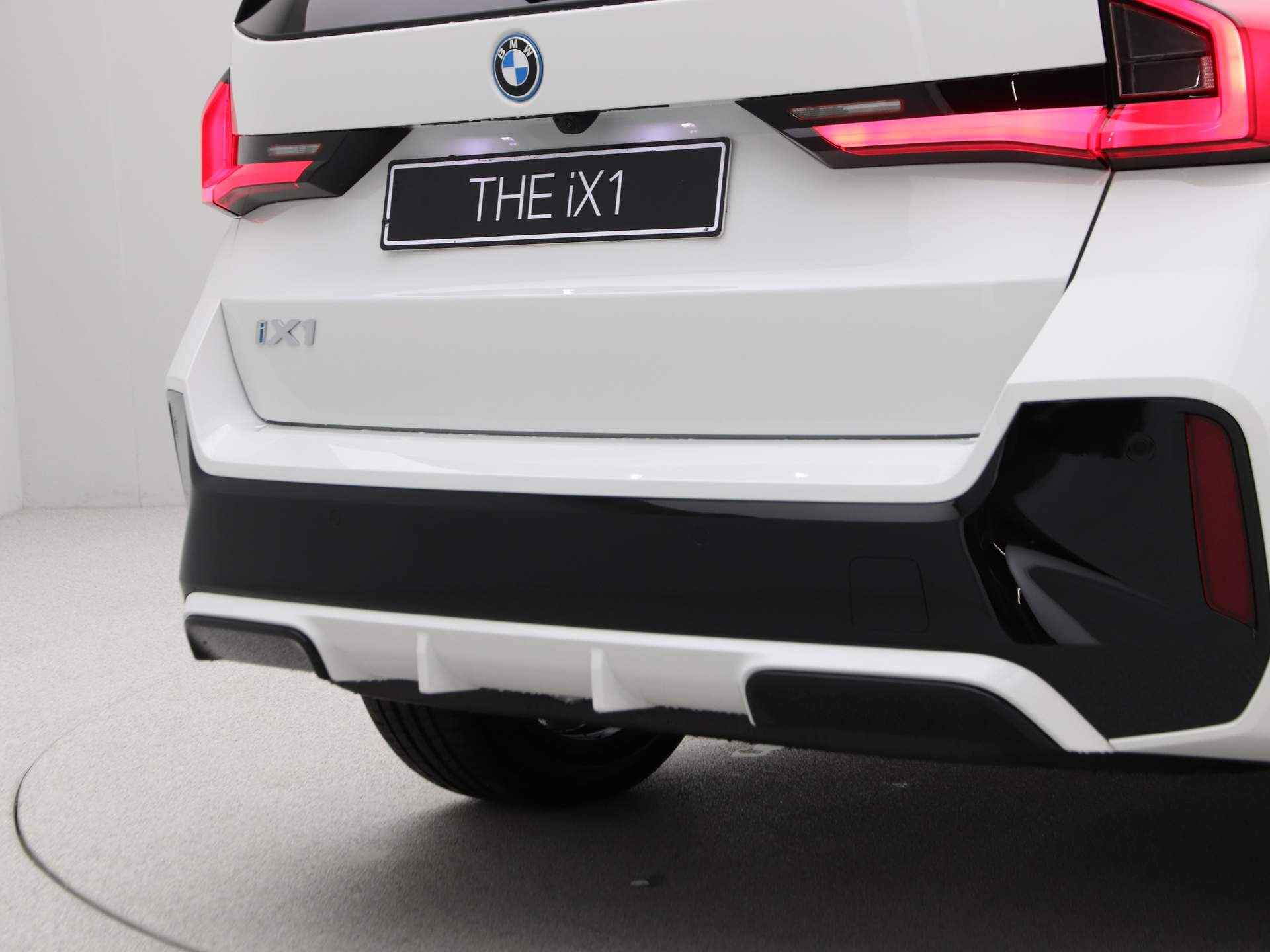 BMW iX1 eDrive20 67 kWh - 20/23