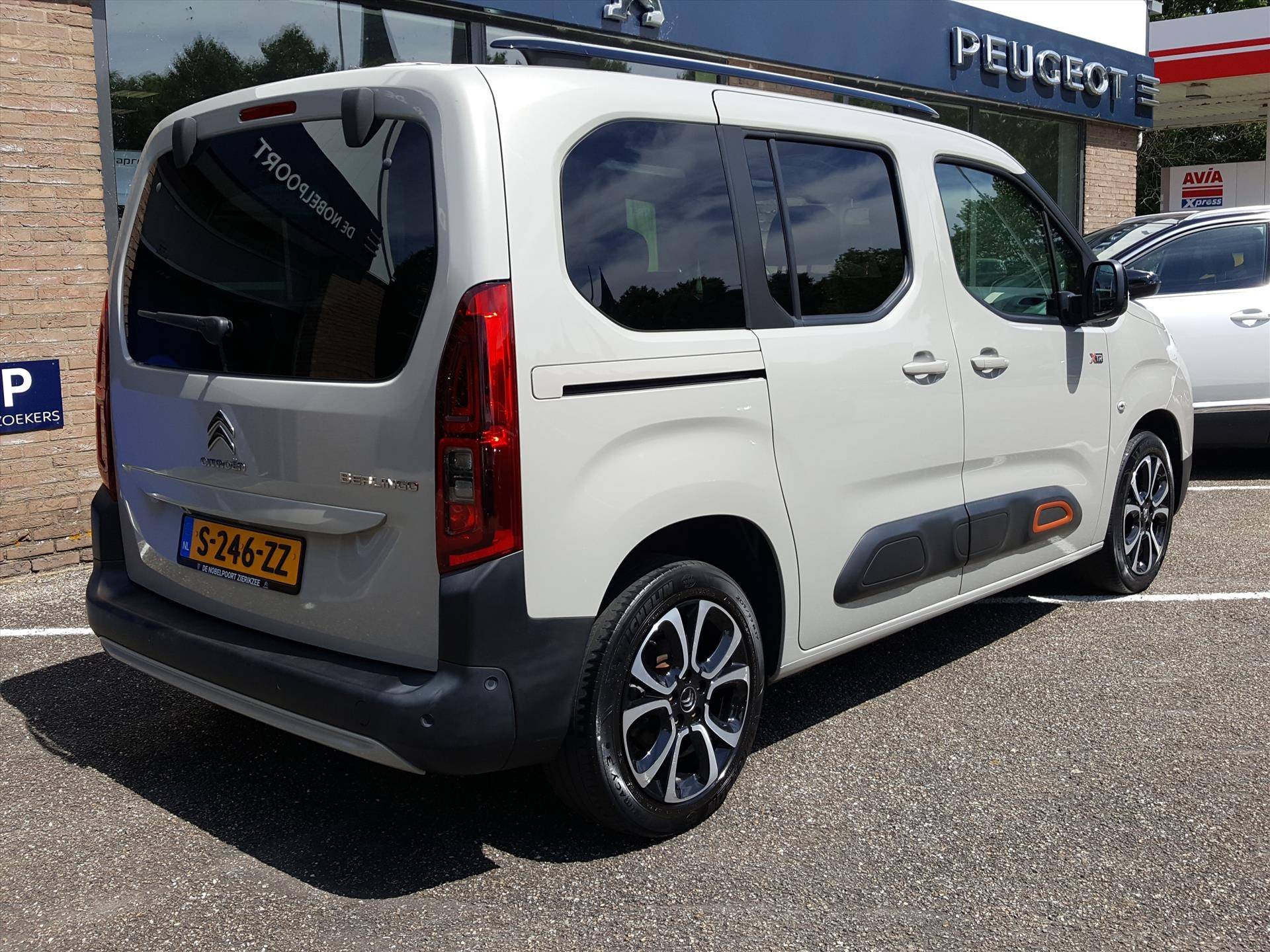 CITROEN Berlingo 1.2 PureTech 110pk S&S Shine XTR Navigatie | Cruise & Climate conrol | KEYLESS | Achteruitrijcamera | Parkeersensoren | Panoramadak | Bluetooth | LMV - 3/63