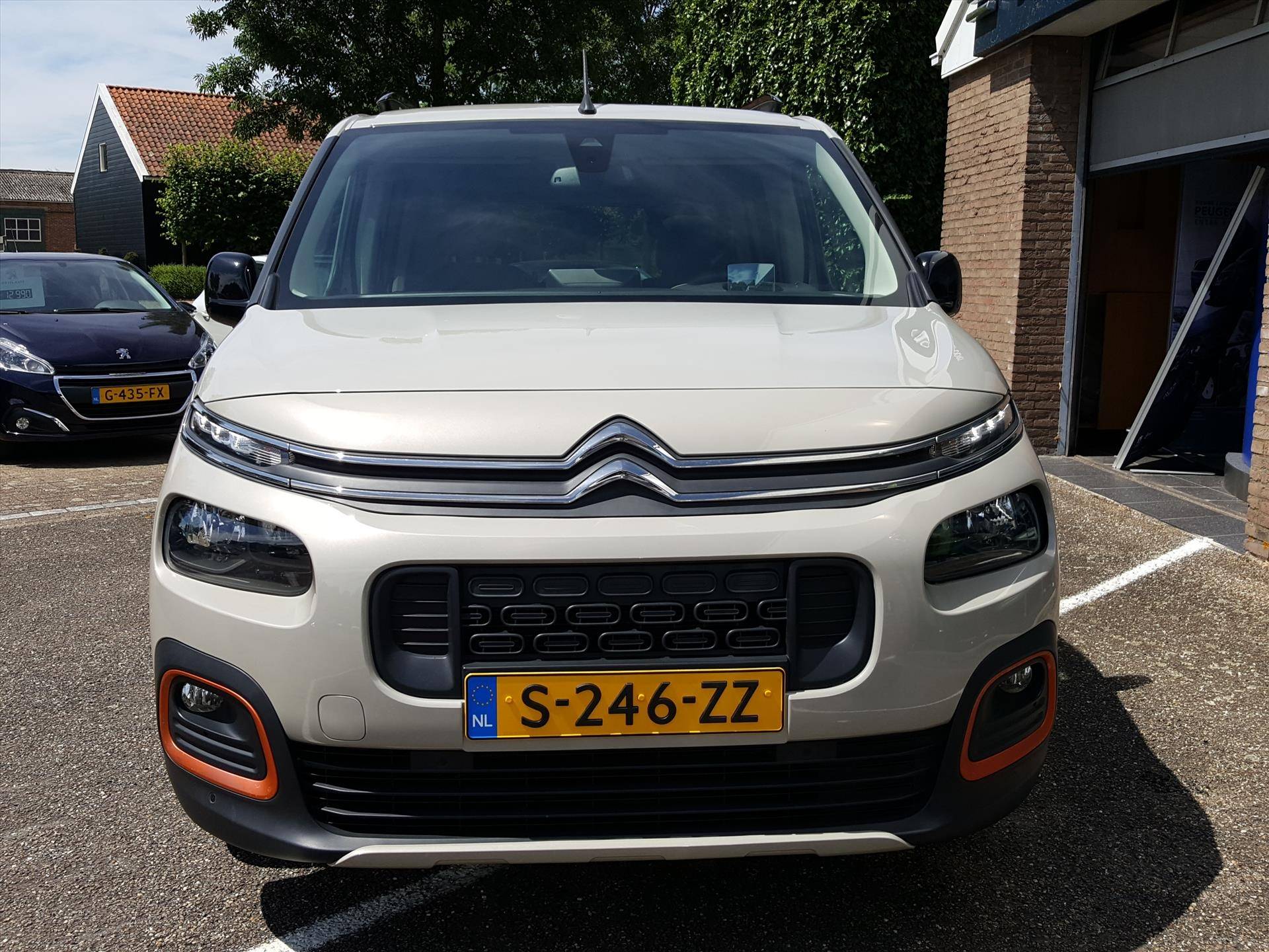 CITROEN Berlingo 1.2 PureTech 110pk S&S Shine XTR Navigatie | Cruise & Climate conrol | KEYLESS | Achteruitrijcamera | Parkeersensoren | Panoramadak | Bluetooth | LMV - 7/63