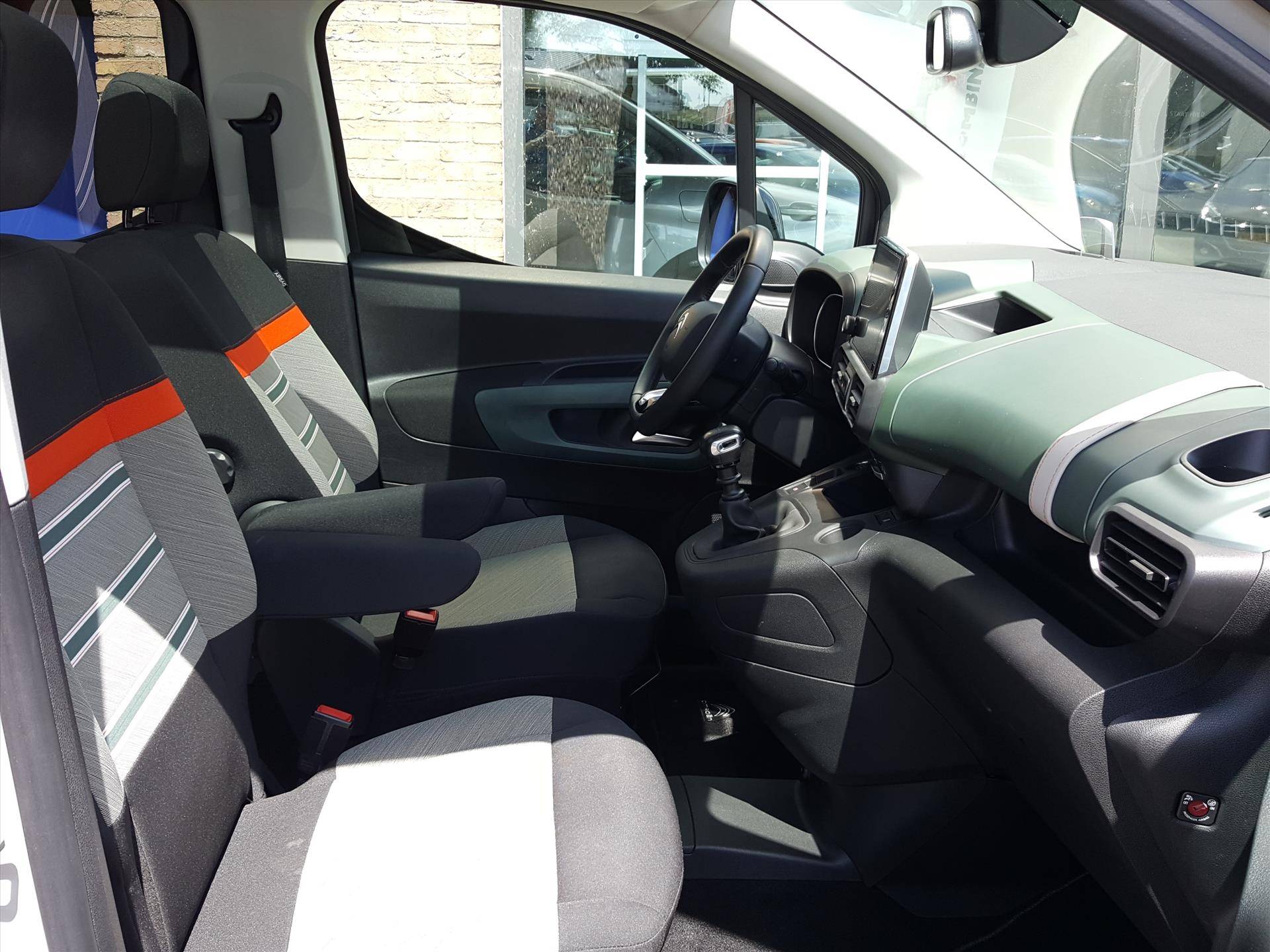 CITROEN Berlingo 1.2 PureTech 110pk S&S Shine XTR Navigatie | Cruise & Climate conrol | KEYLESS | Achteruitrijcamera | Parkeersensoren | Panoramadak | Bluetooth | LMV - 13/63