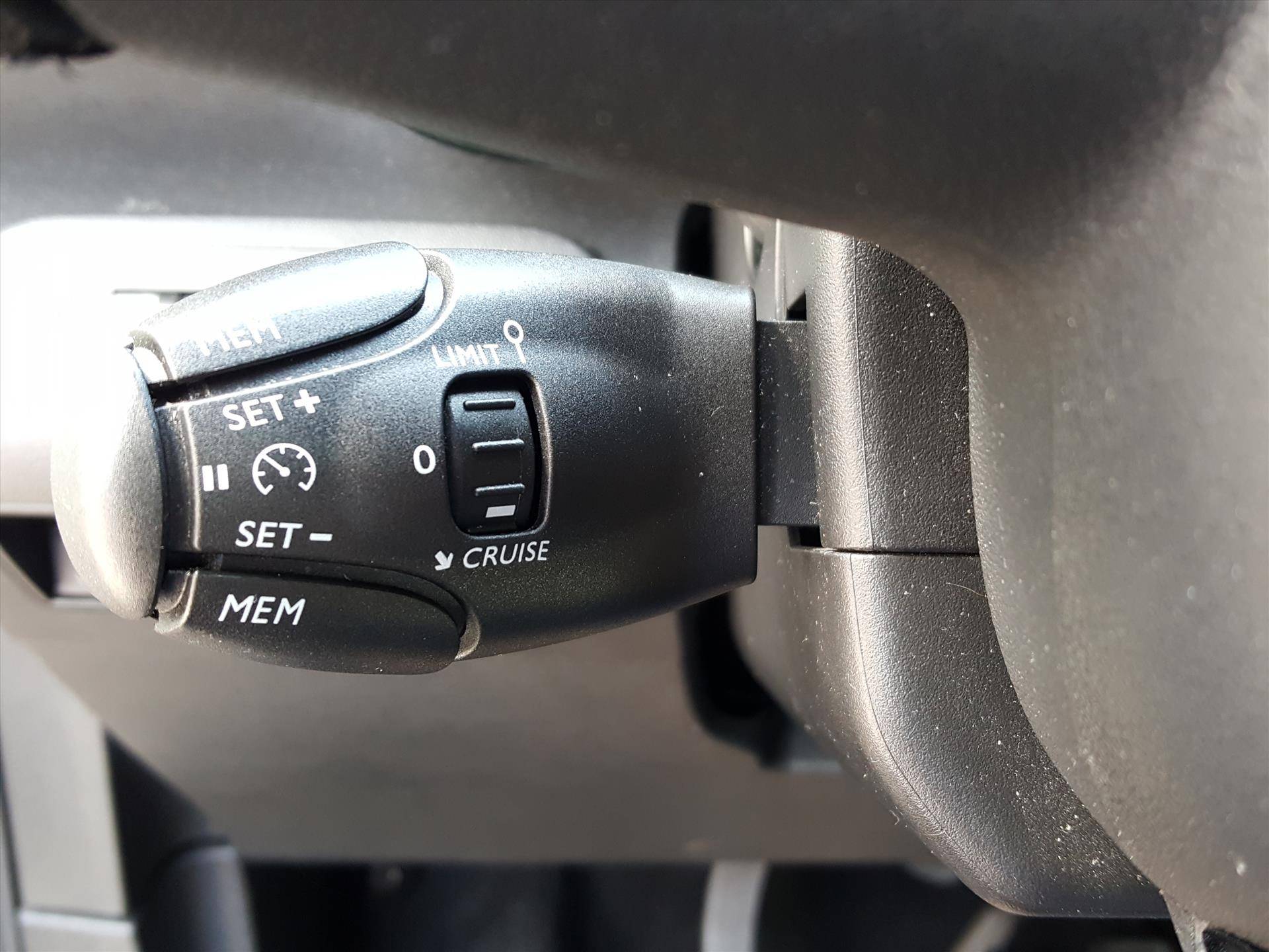 CITROEN Berlingo 1.2 PureTech 110pk S&S Shine XTR Navigatie | Cruise & Climate conrol | KEYLESS | Achteruitrijcamera | Parkeersensoren | Panoramadak | Bluetooth | LMV - 20/63