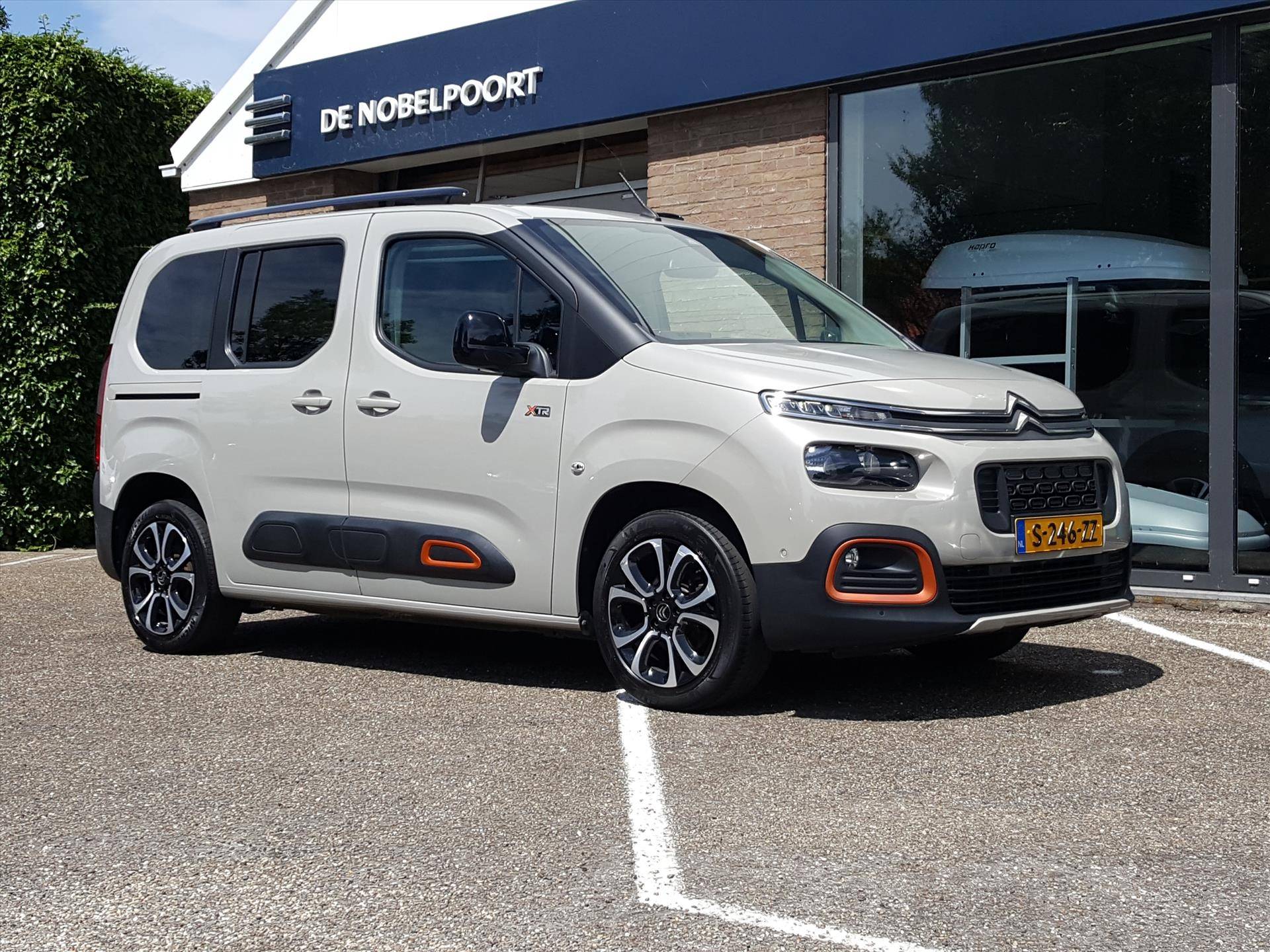 CITROEN Berlingo 1.2 PureTech 110pk S&S Shine XTR Navigatie | Cruise & Climate conrol | KEYLESS | Achteruitrijcamera | Parkeersensoren | Panoramadak | Bluetooth | LMV - 52/63