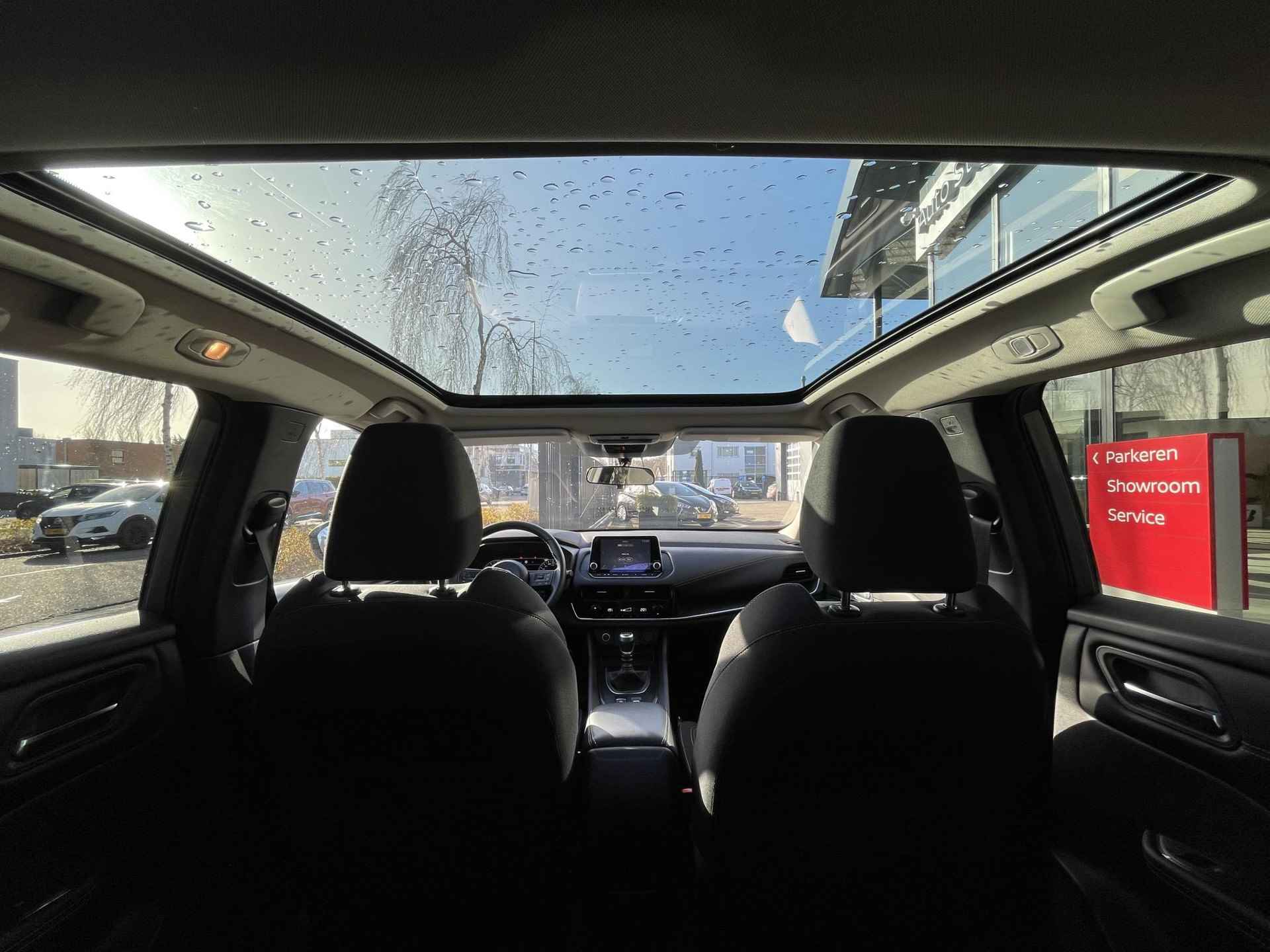 Nissan Qashqai 1.3 MHEV Acenta Design Pack | Panoramadak | Camera | Keyless Entry | Dodehoek | Adapt. Cruise Control | LED Koplampen | Rijklaarprijs! - 13/24
