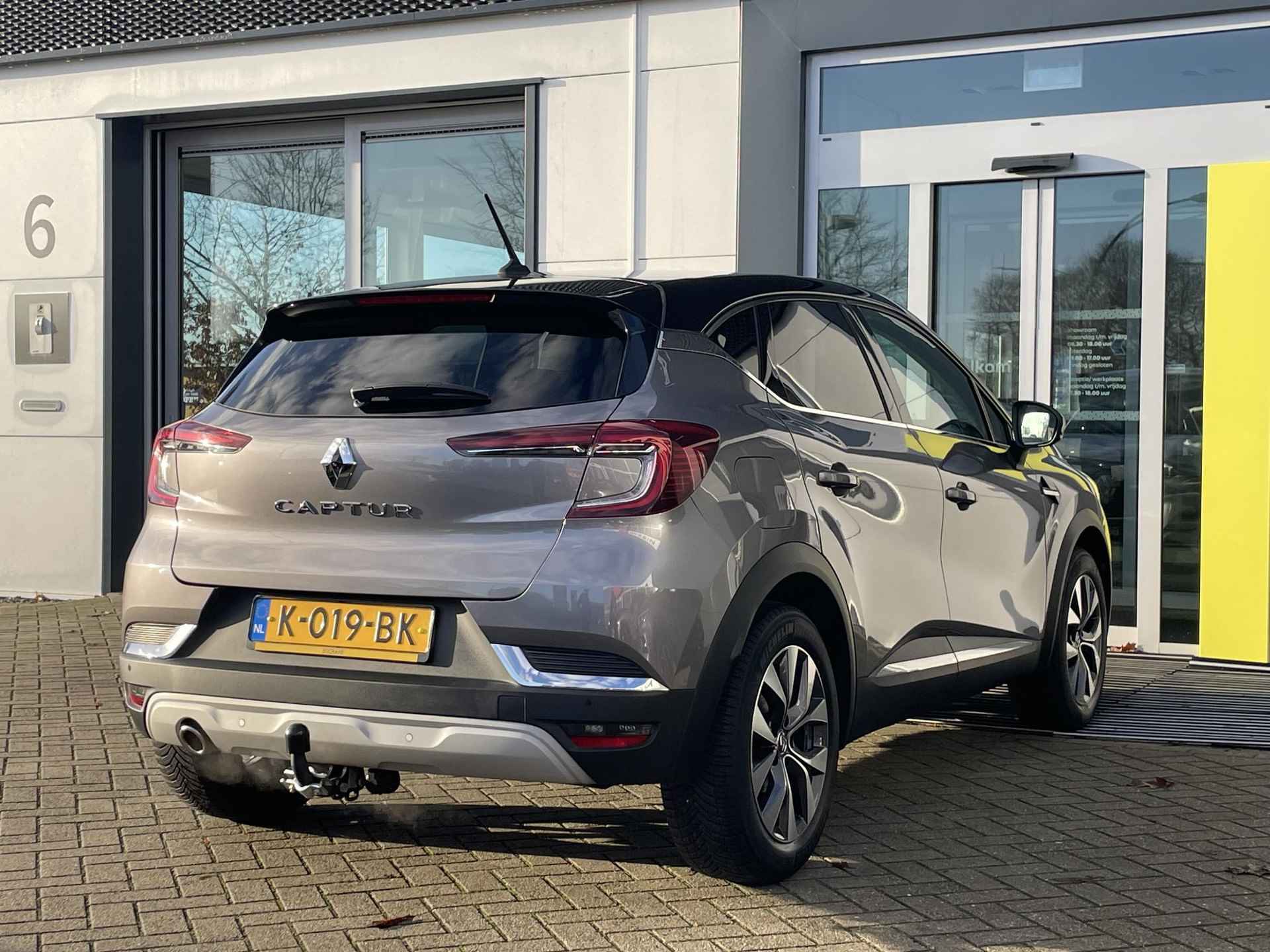 Renault Captur 1.0 TCe 100 Bi-Fuel Intens - 3/36