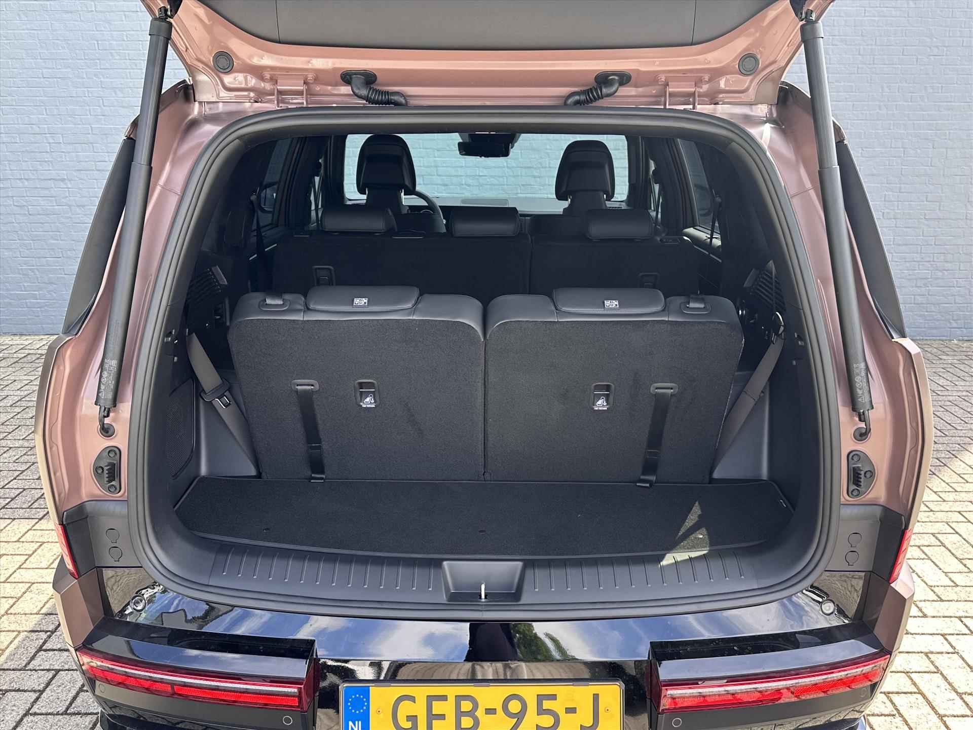 HYUNDAI Santa Fe New 1.6 T-GDi PHEV 252pk Aut 4WD 7pl Black Line | 20 inch LMV | Zwarte details | Stoelventilatie - 10/49