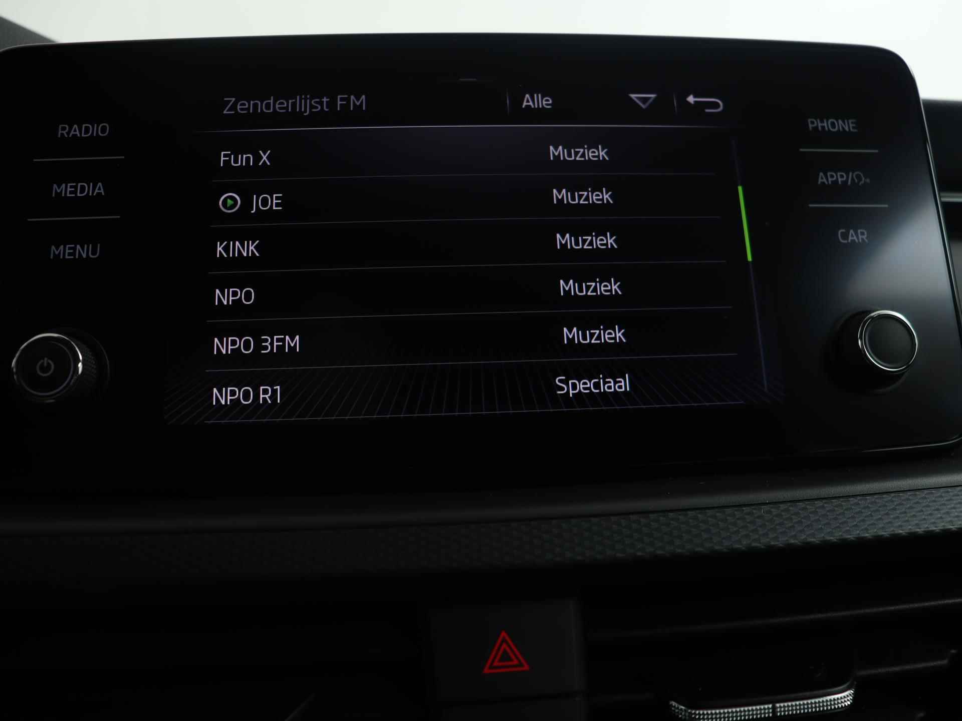 Skoda Kamiq 1.0 TSI 110 PK Active | Cruise Control | Parkeerhulp | Apple CarPlay | Smartlink | 17" | Keyless GO | - 32/43