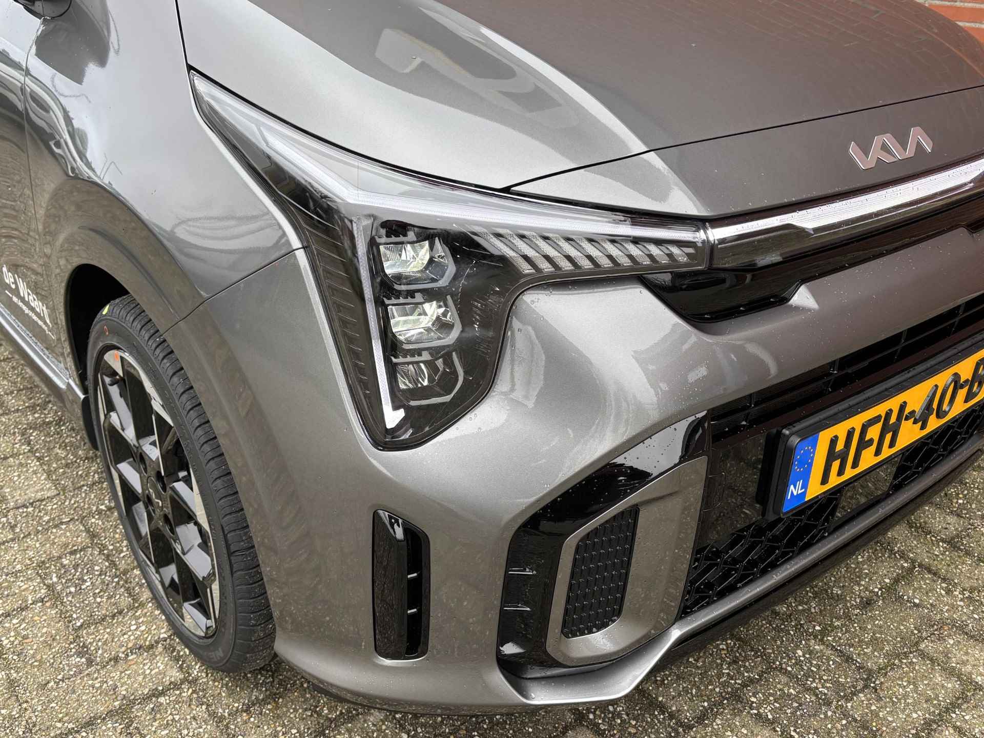 Kia Picanto 1.0 DPI GT-Line | GT-Line bekleding in lederlook | 16" lichtmetalen GT-Line velgen | Schuif-/kantel zonnedak | Stoelverwarming voor en stuurwielverwarming - 14/33