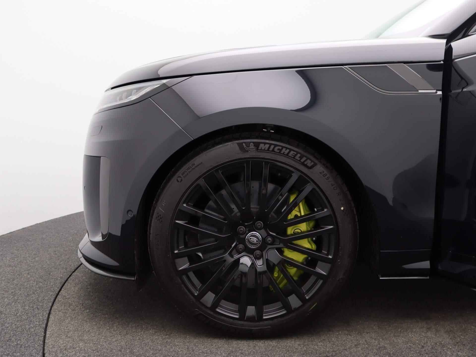 Land Rover Range Rover Sport 4.4 P635 SV Edition Two | Carbon Ceramic Matrix Braking System | TOWING PACK | SV Carbon motorkap | - 17/48