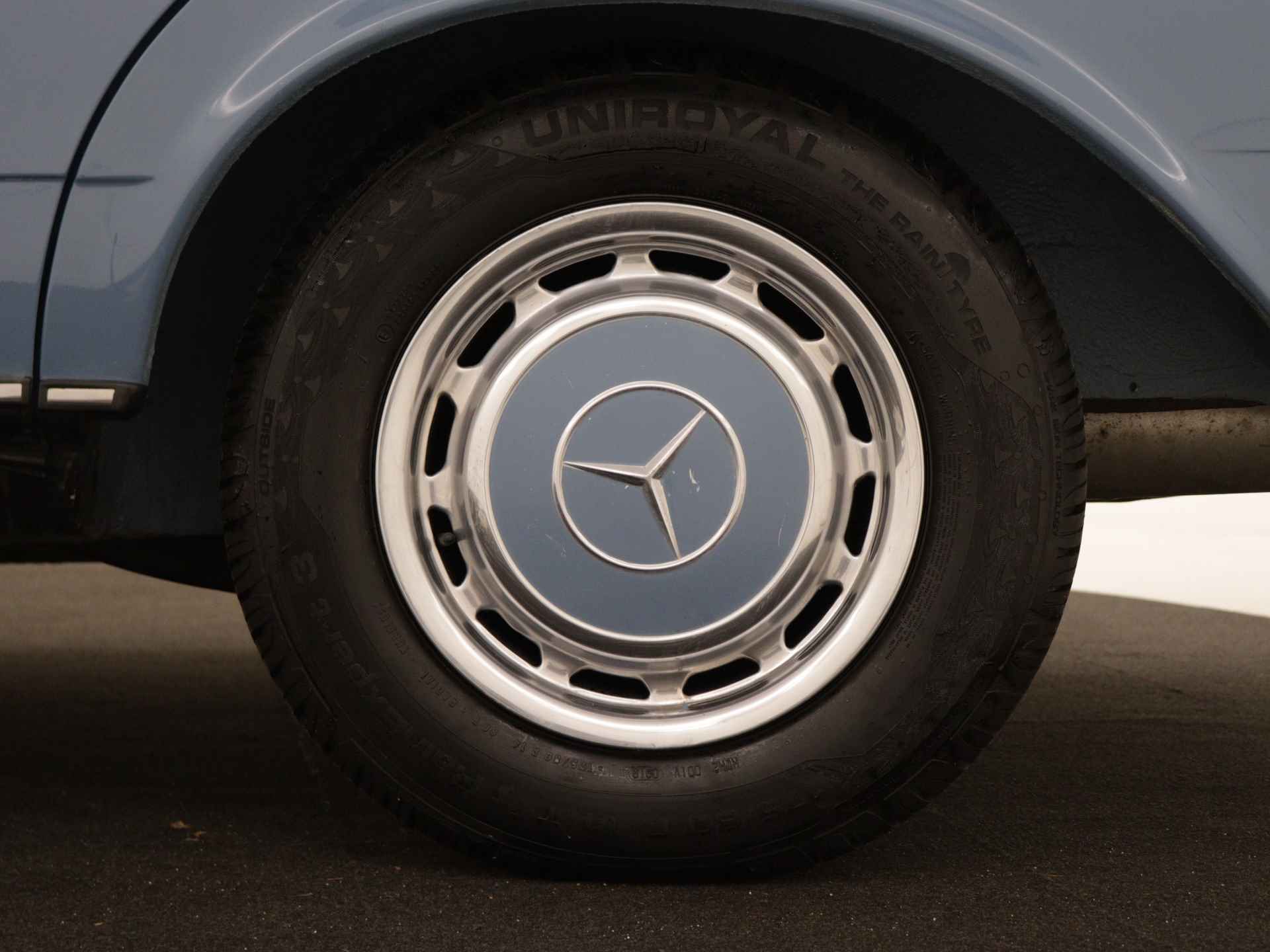 Mercedes-Benz 200-280 (W123) 200 Trekhaak | LPG | Airco | - 30/38