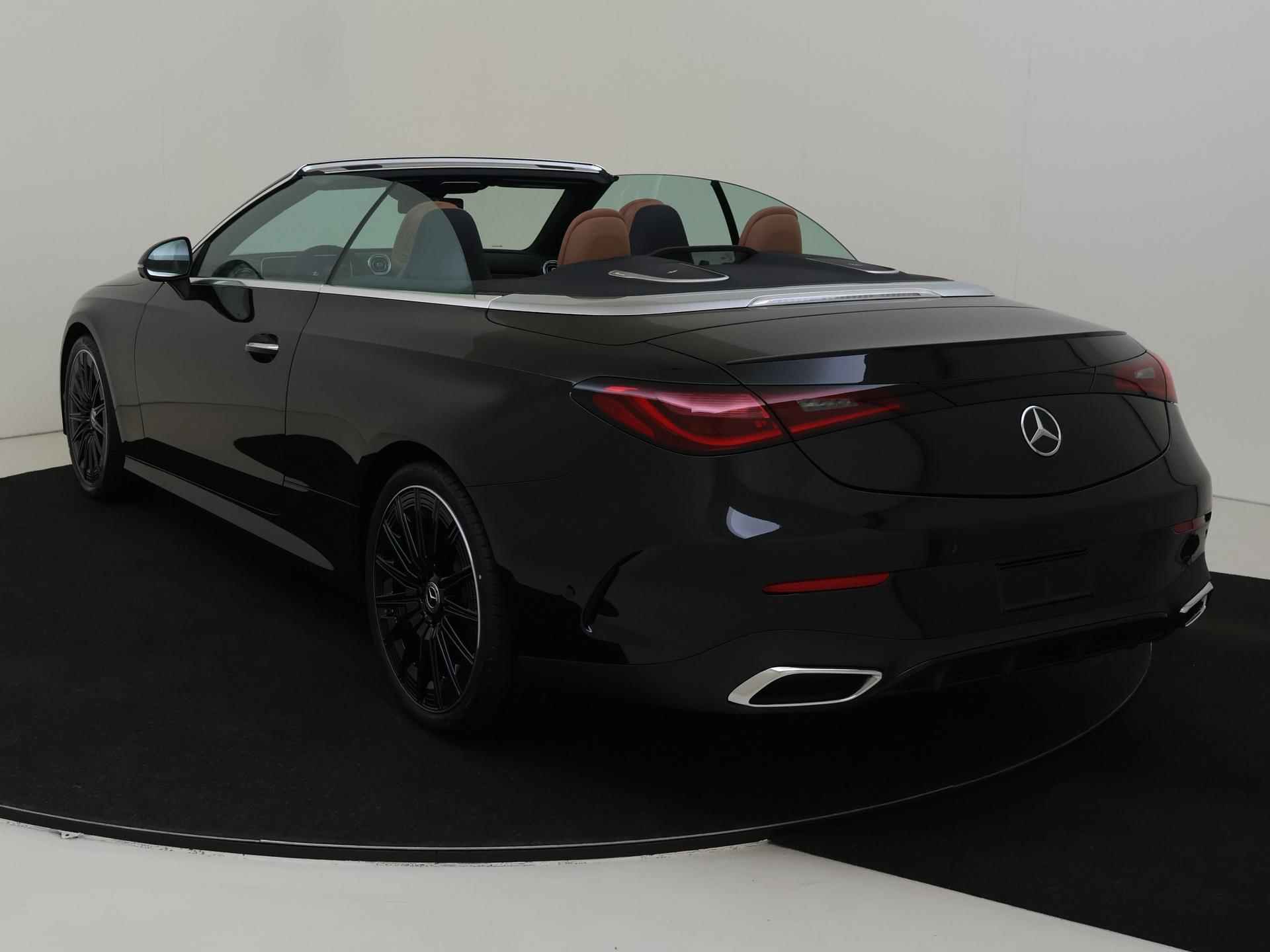 Mercedes-Benz CLE Cabriolet 200 AMG Line Premium Plus - Leder - Stoelventilatie - Nightpakket - 20 Inch - Distronic - 4/34