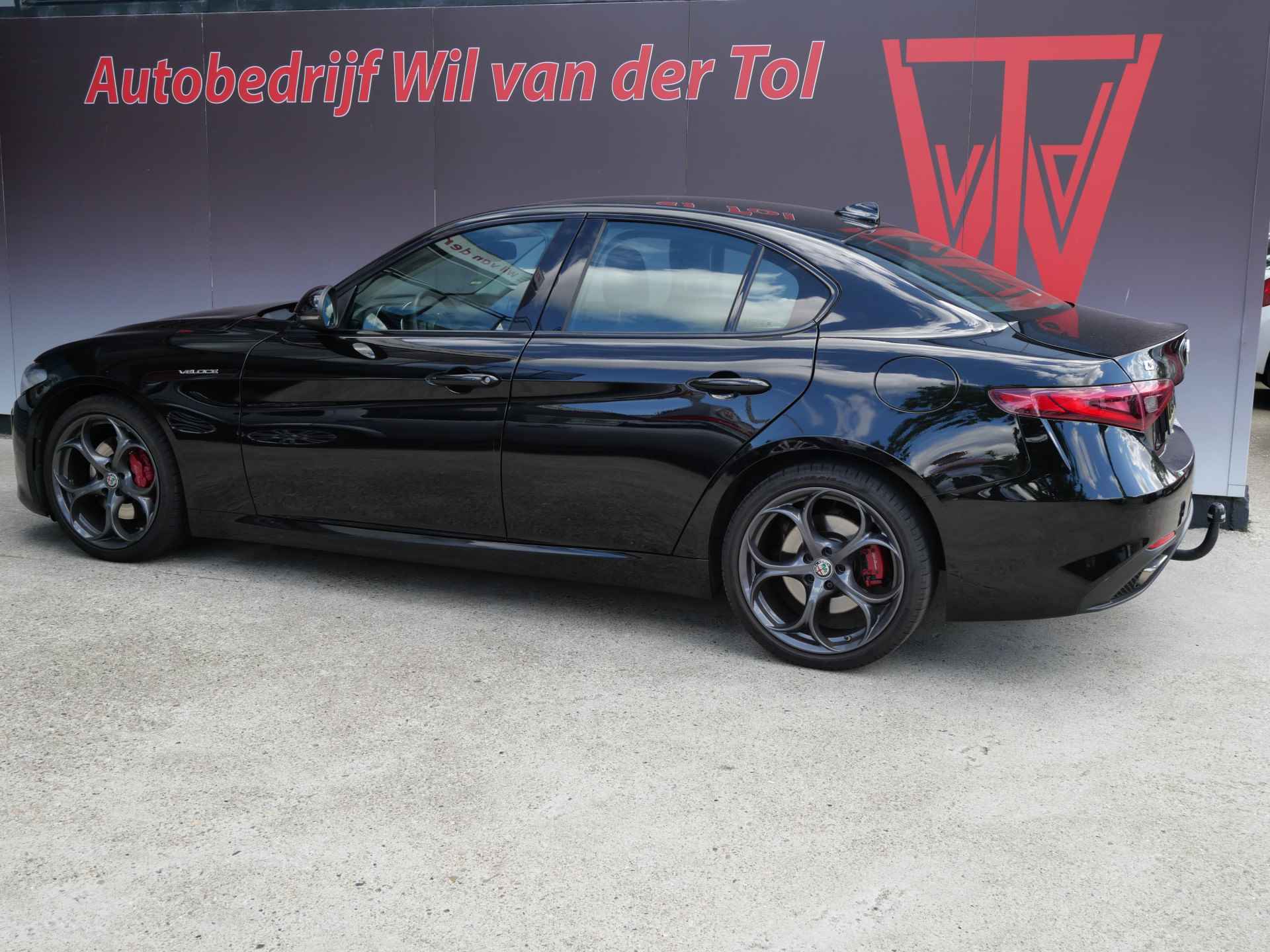 Alfa Romeo Giulia 2.0T AWD VELOCE | 280 PK | KEYLESS | TREKHAAK | CAMERA | ALL-IN!! - 6/22