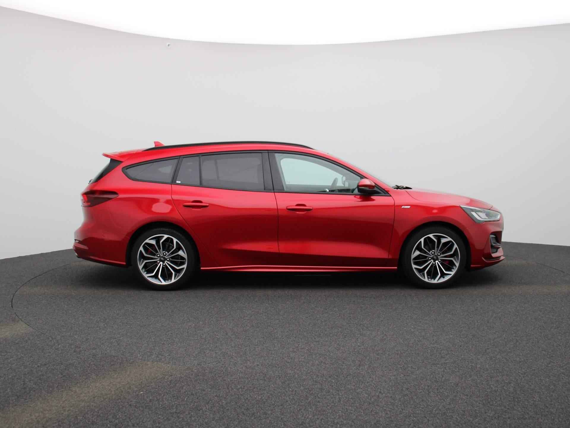 Ford Focus Wagon 1.0 EcoBoost Hybrid ST Line X | Navi | ECC | PDC | LMV | LED | Cam | - 6/39