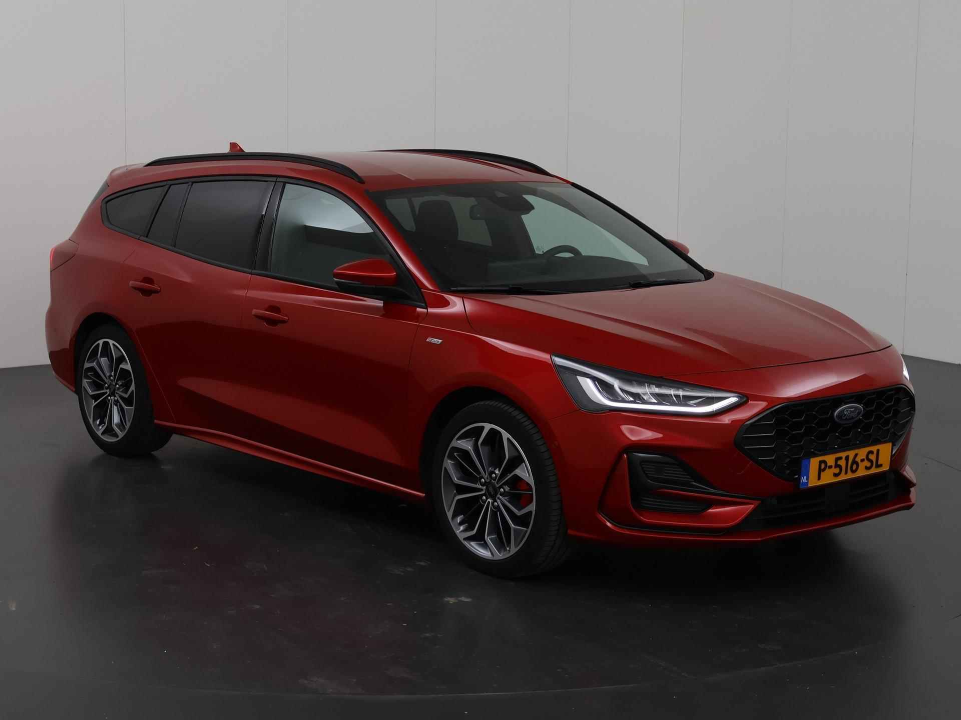 Ford Focus Wagon 1.0 EcoBoost ST Line X Business | Navigatie | Parkeercamera || Winterpakket | Cruise Control Adaptief | Elektr Achterklep | B&O  | - 24/47