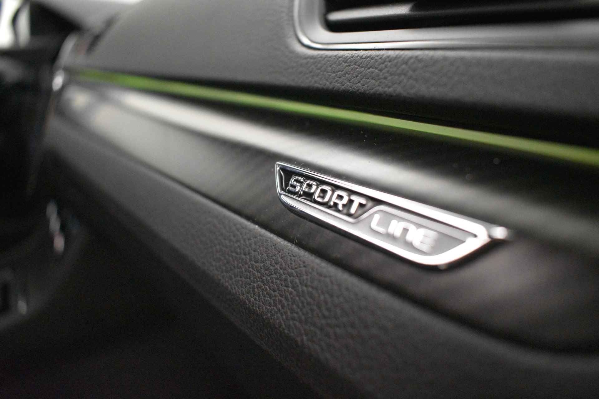 Škoda Superb Sportline 218Pk RSi Seats Leder Panodak 360º Camera Parelmoer lak - 36/55