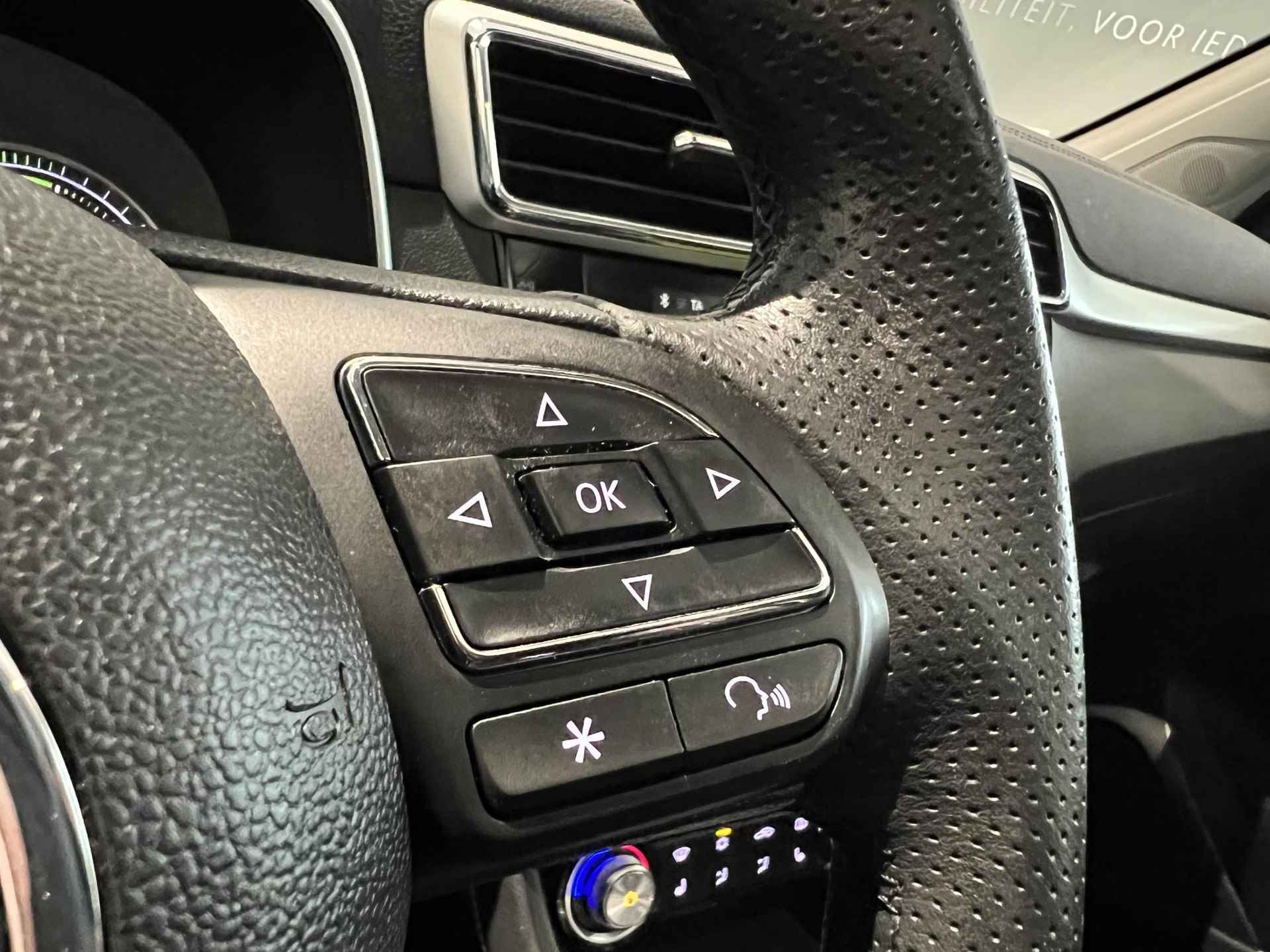 MG ZS EV Luxury 45 kWh / Apple Carplay / Schuif-kantel dak / Camera / Trekhaak / Stoelverwarming - 23/29