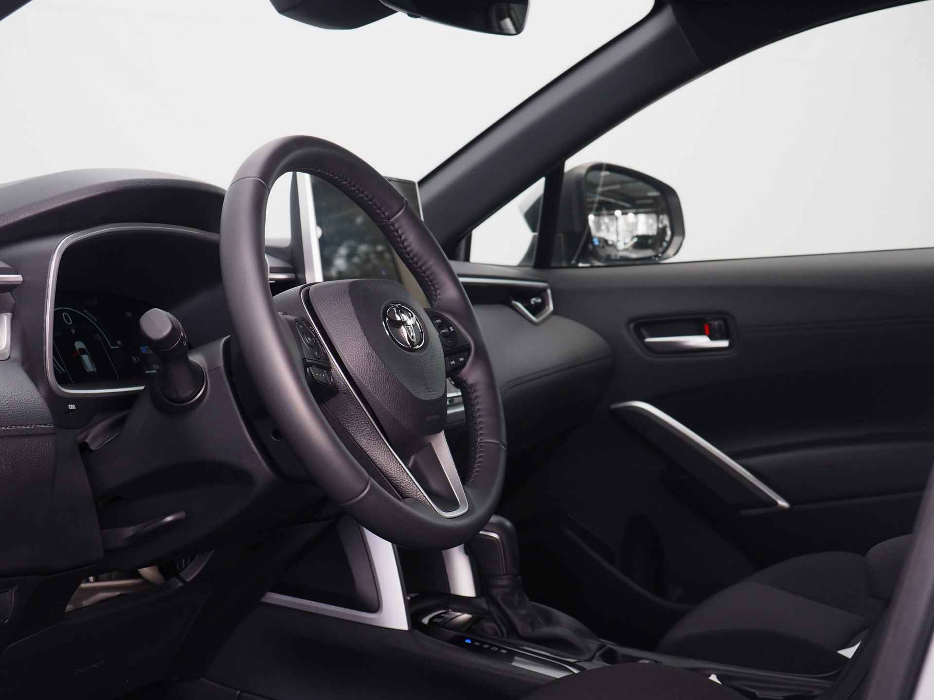 Toyota Corolla Cross 2.0 High Power Hybrid Style | Apple CarPlay | Adaptive Cruise Control | Achteruitrijcamera - 13/36