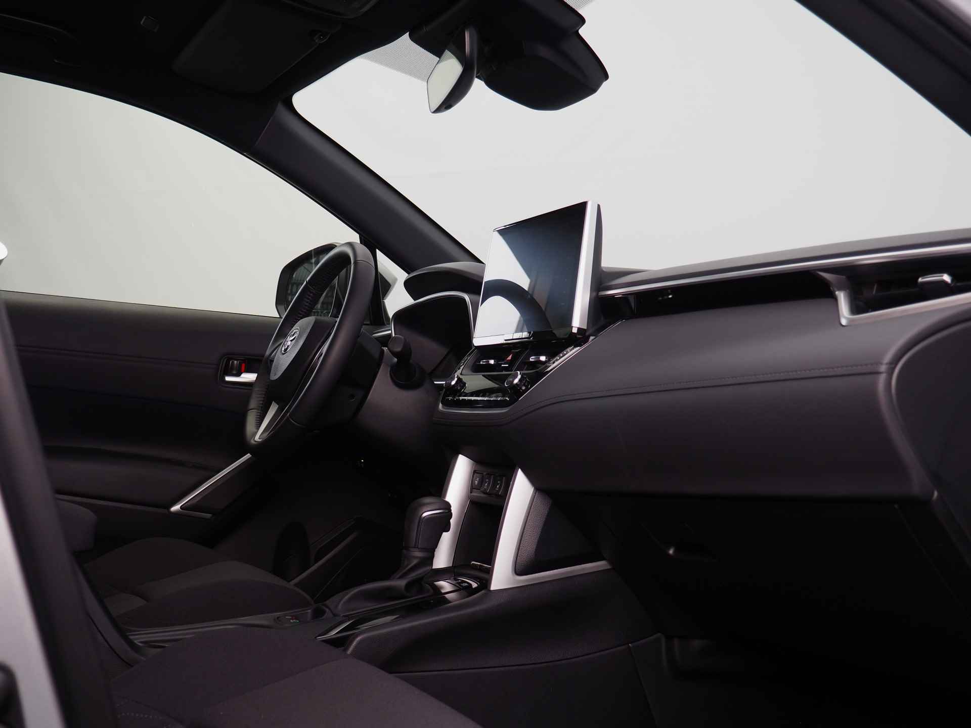Toyota Corolla Cross 2.0 High Power Hybrid Style | Apple CarPlay | Adaptive Cruise Control | Achteruitrijcamera - 18/36