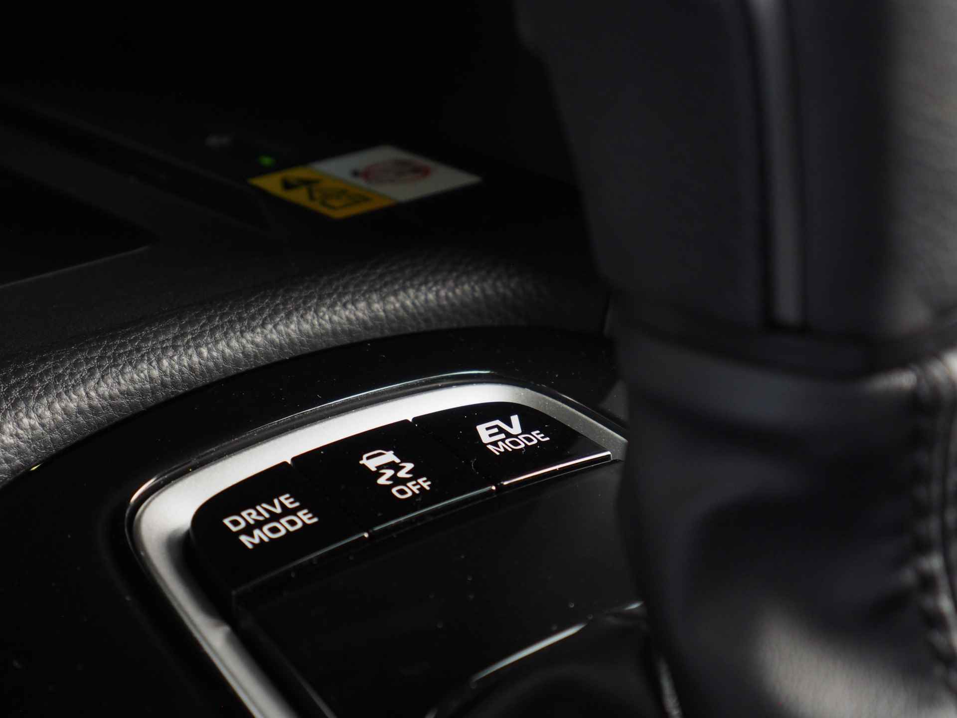 Toyota Corolla Cross 2.0 High Power Hybrid Style | Apple CarPlay | Adaptive Cruise Control | Achteruitrijcamera - 26/36
