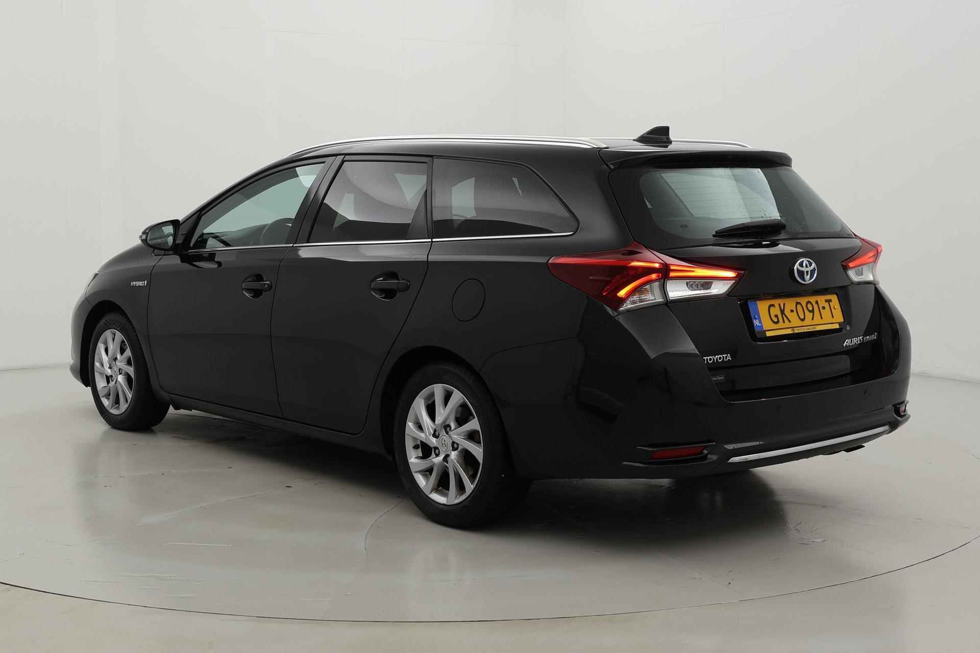 Toyota Auris Touring Sports 1.8 Hybrid Lease pro | Panoramadak | Navigatie - 31/36