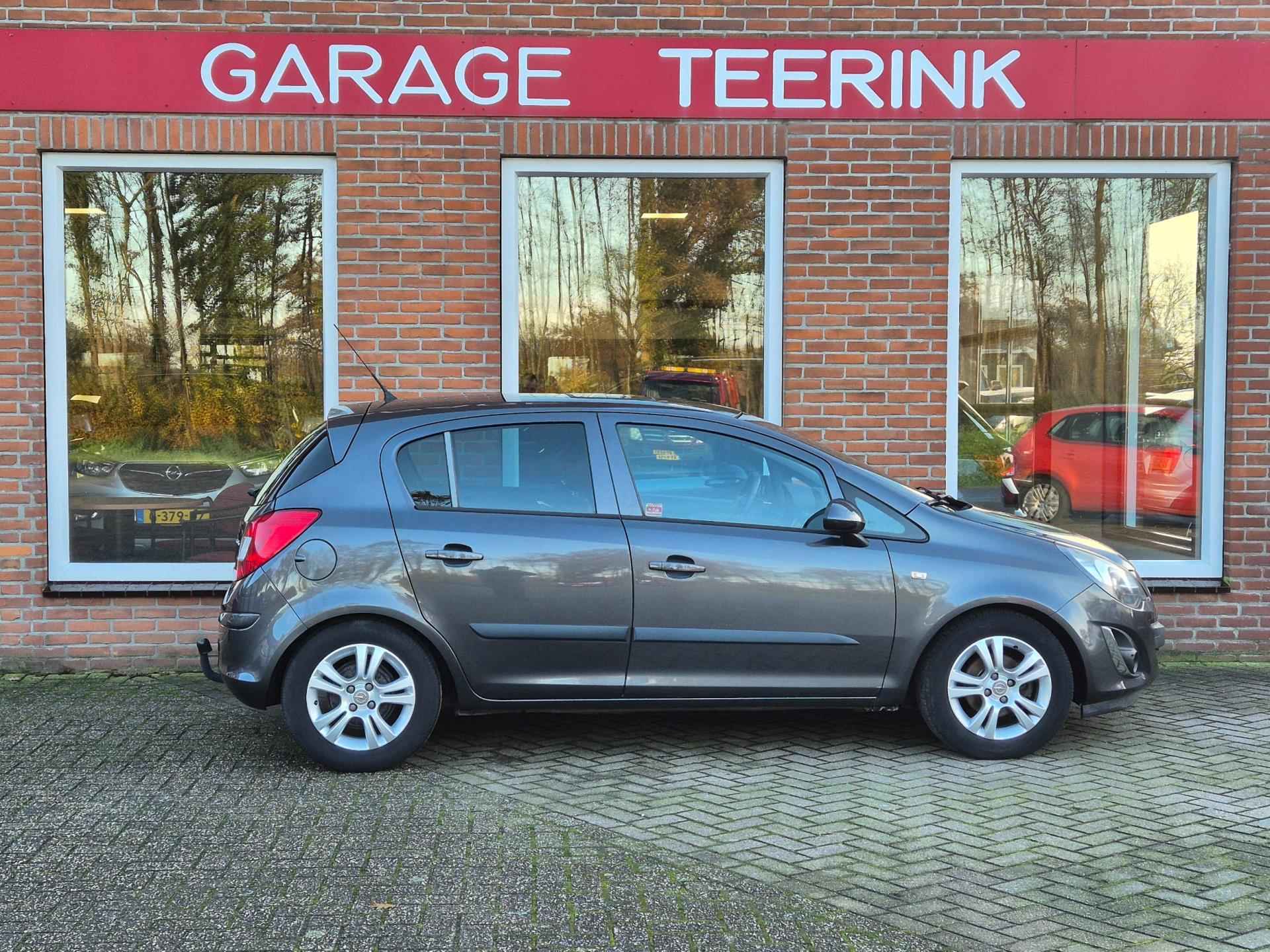 Opel Corsa 1.3 CDTi EcoFlex S/S Cosmo 95PK 5drs clima, cruise, pdc, lmv, trekhaak RIJKLAAR - 16/18