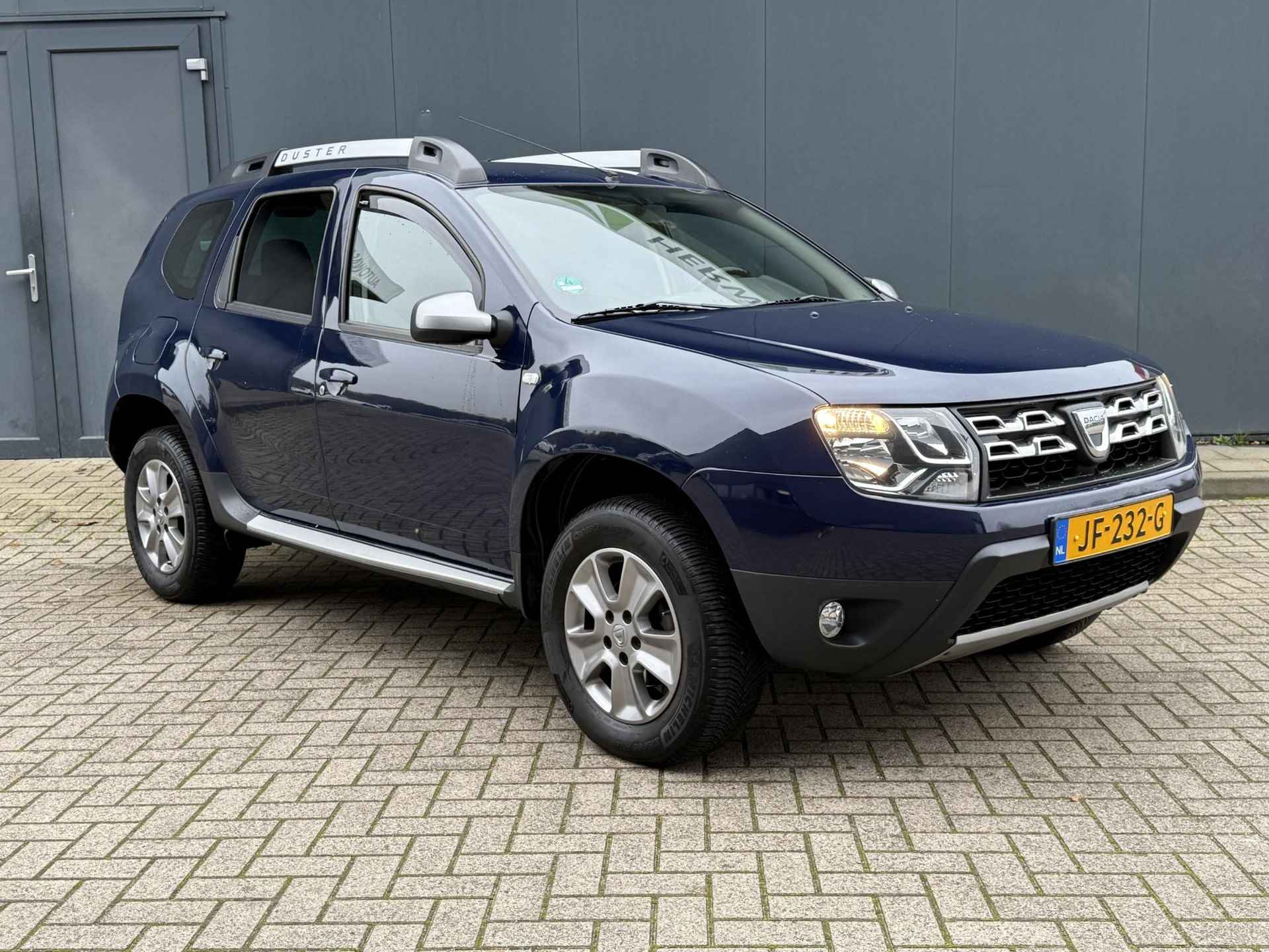 Dacia Duster 1.2 TCe 4x2 Lauréate / Trekhaak / Cruise Control / Airco / All-Season banden /  Bluetooth / set Winterbanden - 15/35