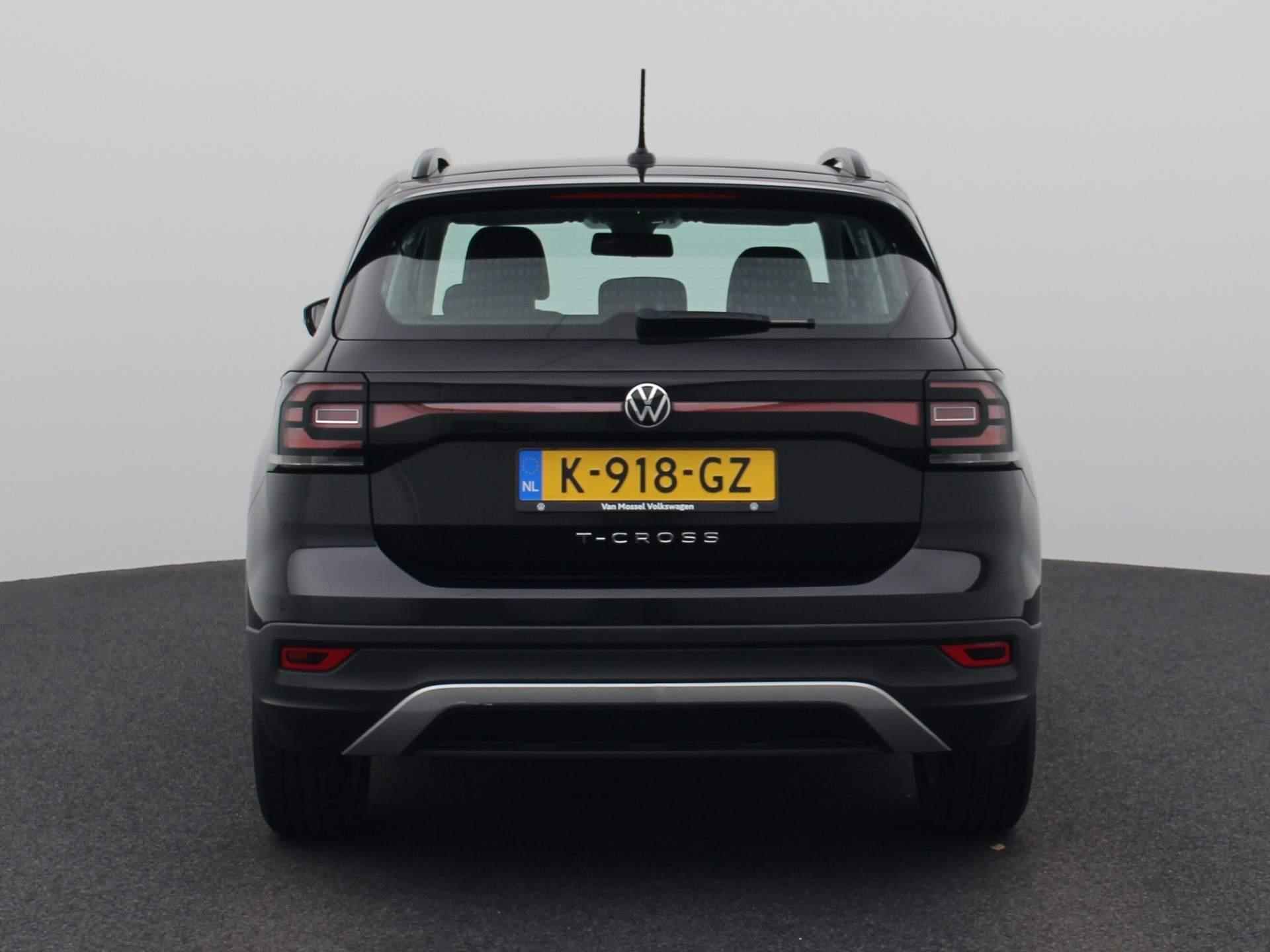 Volkswagen T-Cross 1.0 TSI Life 95 PK | Apple Carplay | Android Auto | Navigatie | Rijstrookhulp | Adaptive Cruise Control | Verlichting Automatisch | DAB Radio | - 6/37