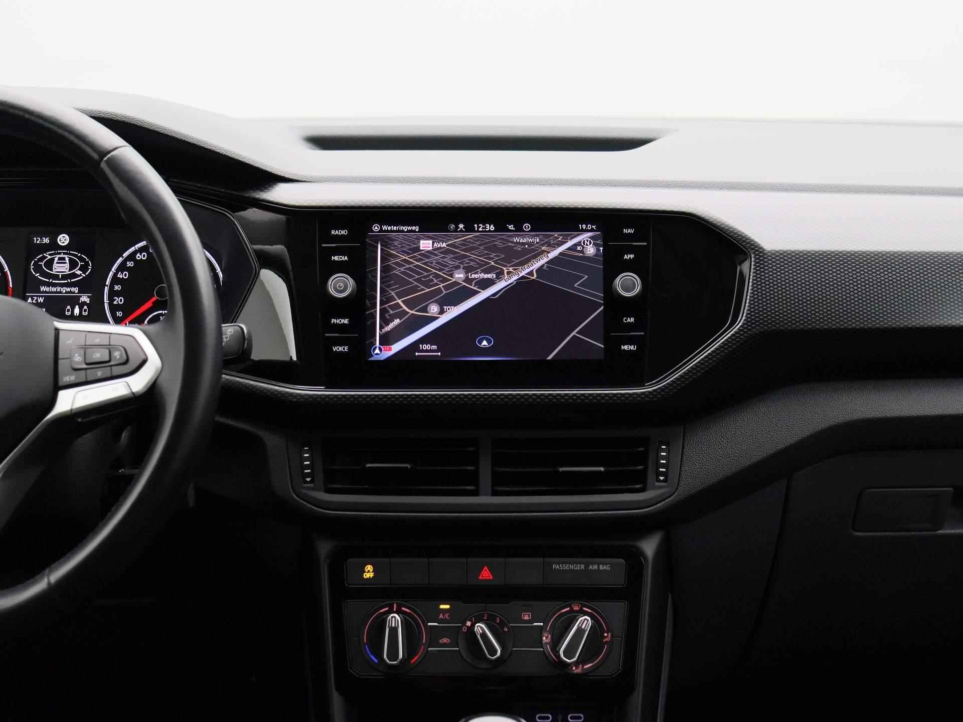 Volkswagen T-Cross 1.0 TSI Life 95 PK | Apple Carplay | Android Auto | Navigatie | Rijstrookhulp | Adaptive Cruise Control | Verlichting Automatisch | DAB Radio | - 10/37