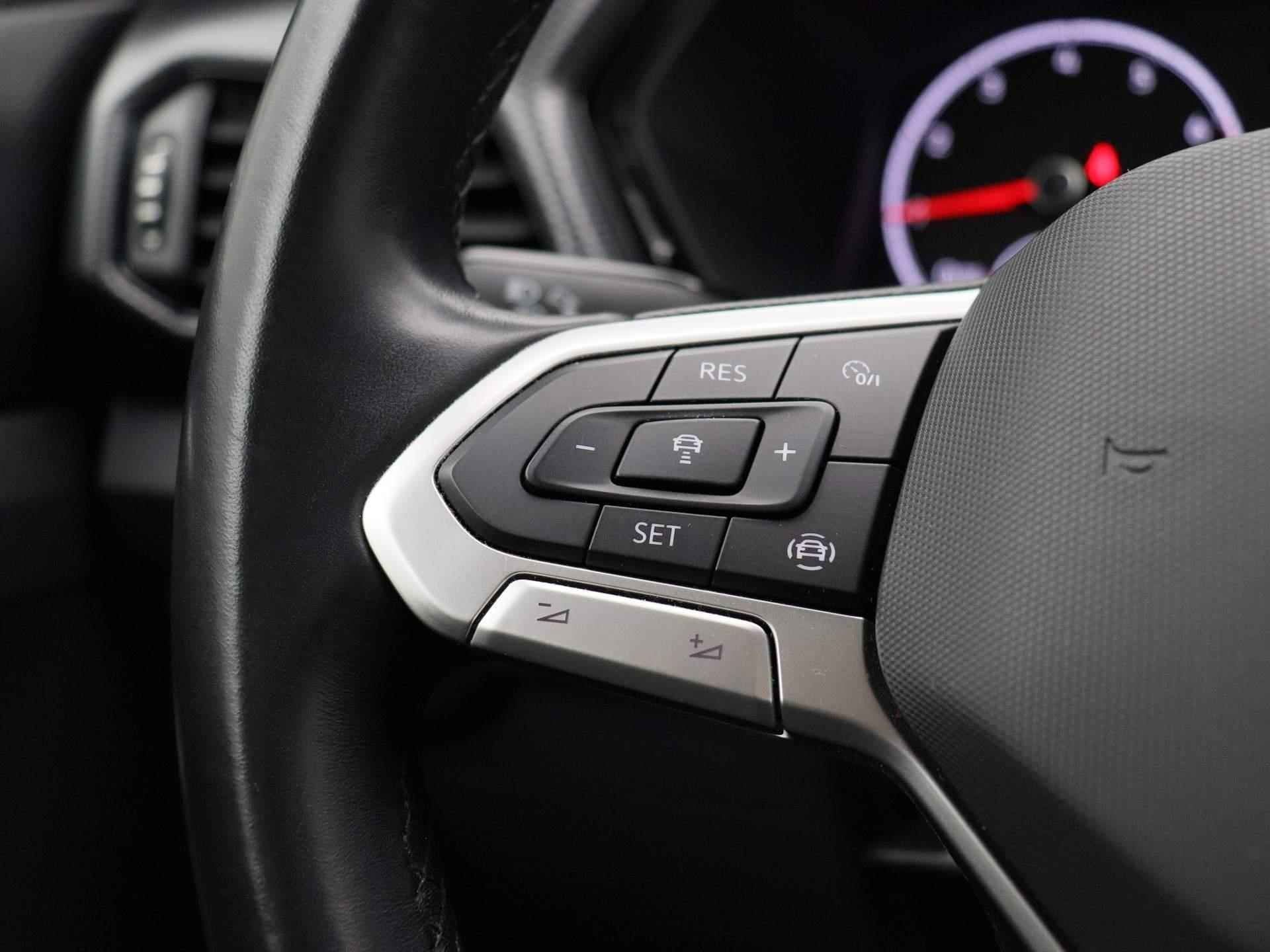 Volkswagen T-Cross 1.0 TSI Life 95 PK | Apple Carplay | Android Auto | Navigatie | Rijstrookhulp | Adaptive Cruise Control | Verlichting Automatisch | DAB Radio | - 21/37