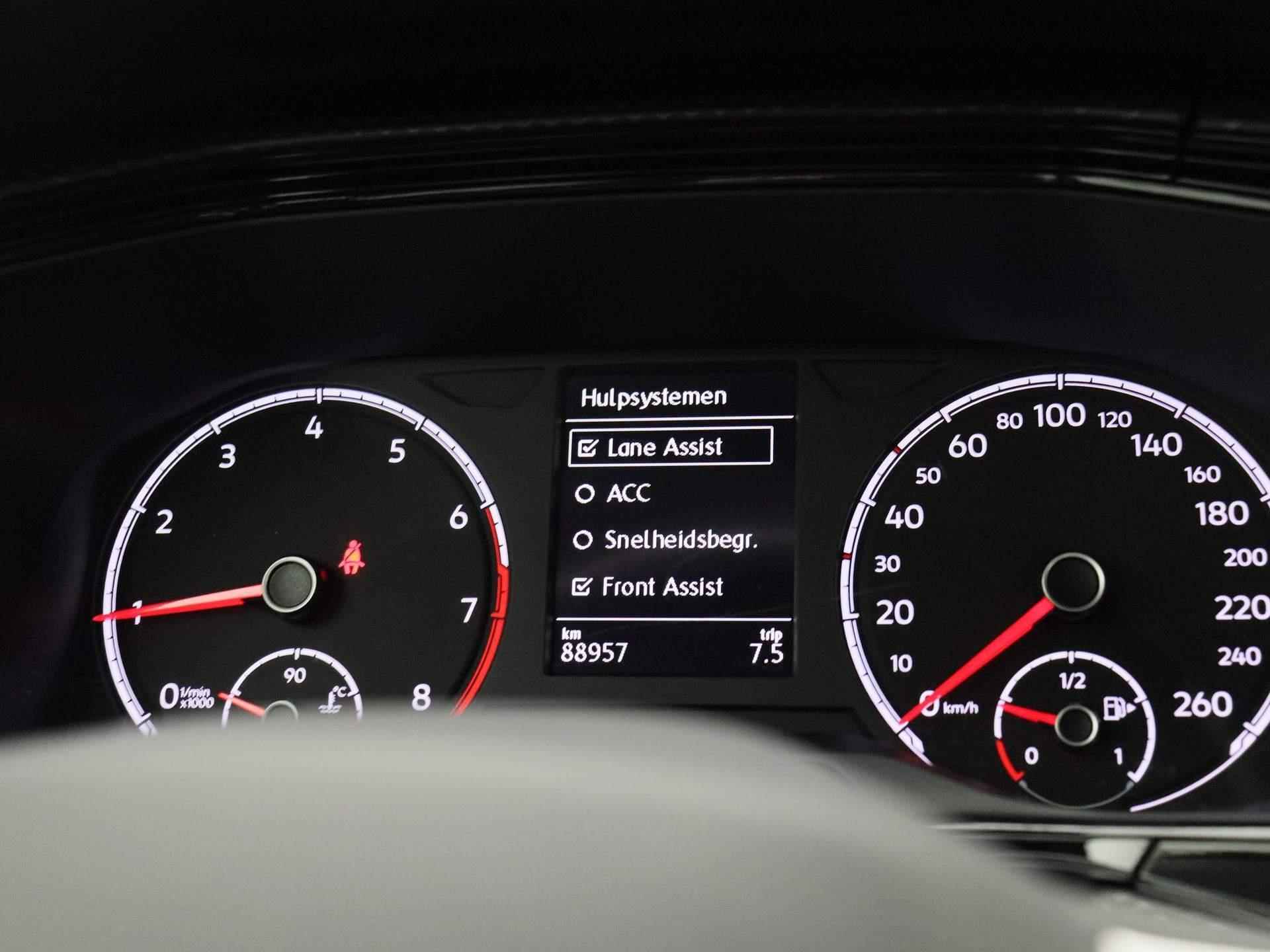 Volkswagen T-Cross 1.0 TSI Life 95 PK | Apple Carplay | Android Auto | Navigatie | Rijstrookhulp | Adaptive Cruise Control | Verlichting Automatisch | DAB Radio | - 23/37