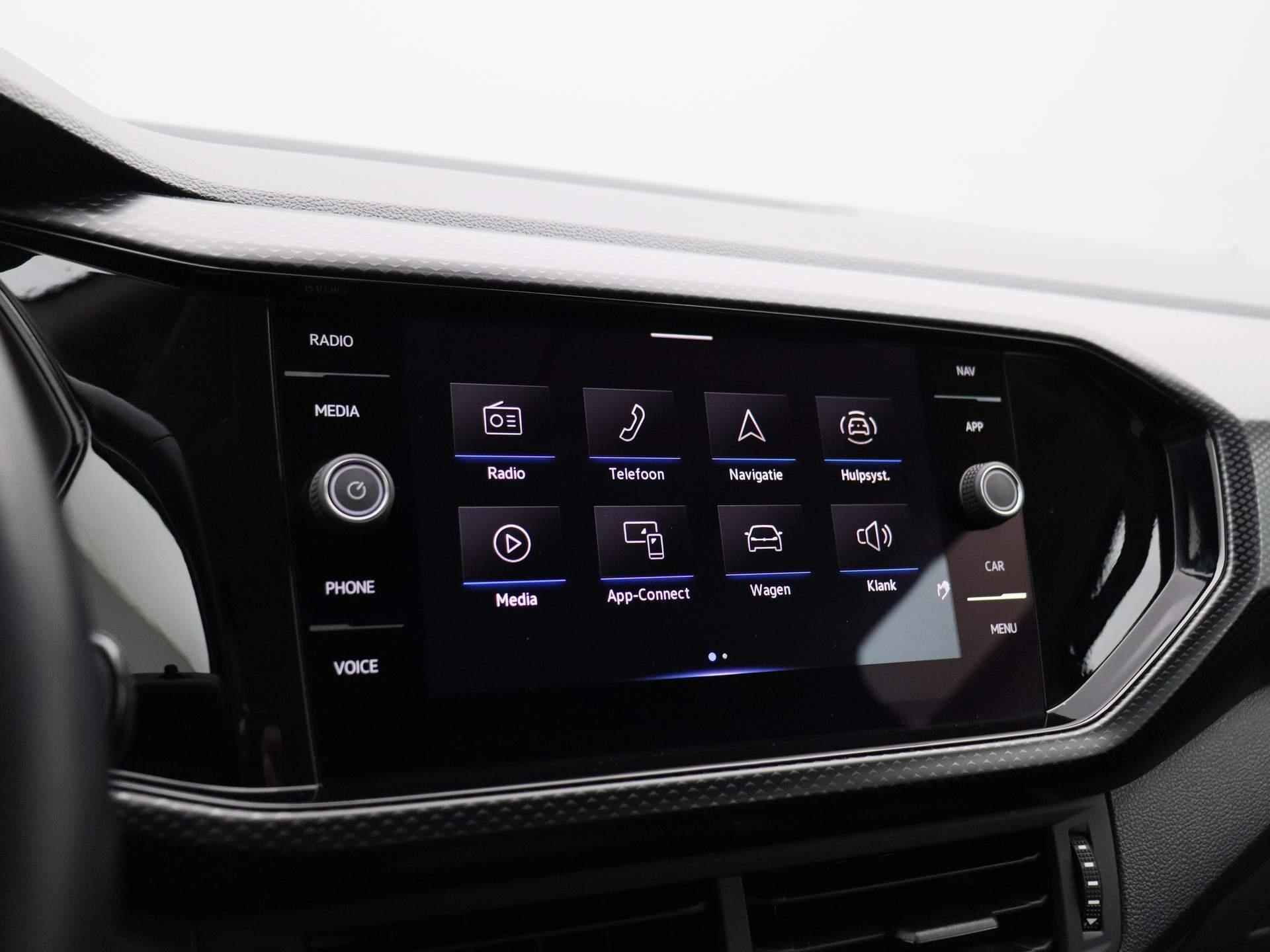 Volkswagen T-Cross 1.0 TSI Life 95 PK | Apple Carplay | Android Auto | Navigatie | Rijstrookhulp | Adaptive Cruise Control | Verlichting Automatisch | DAB Radio | - 29/37