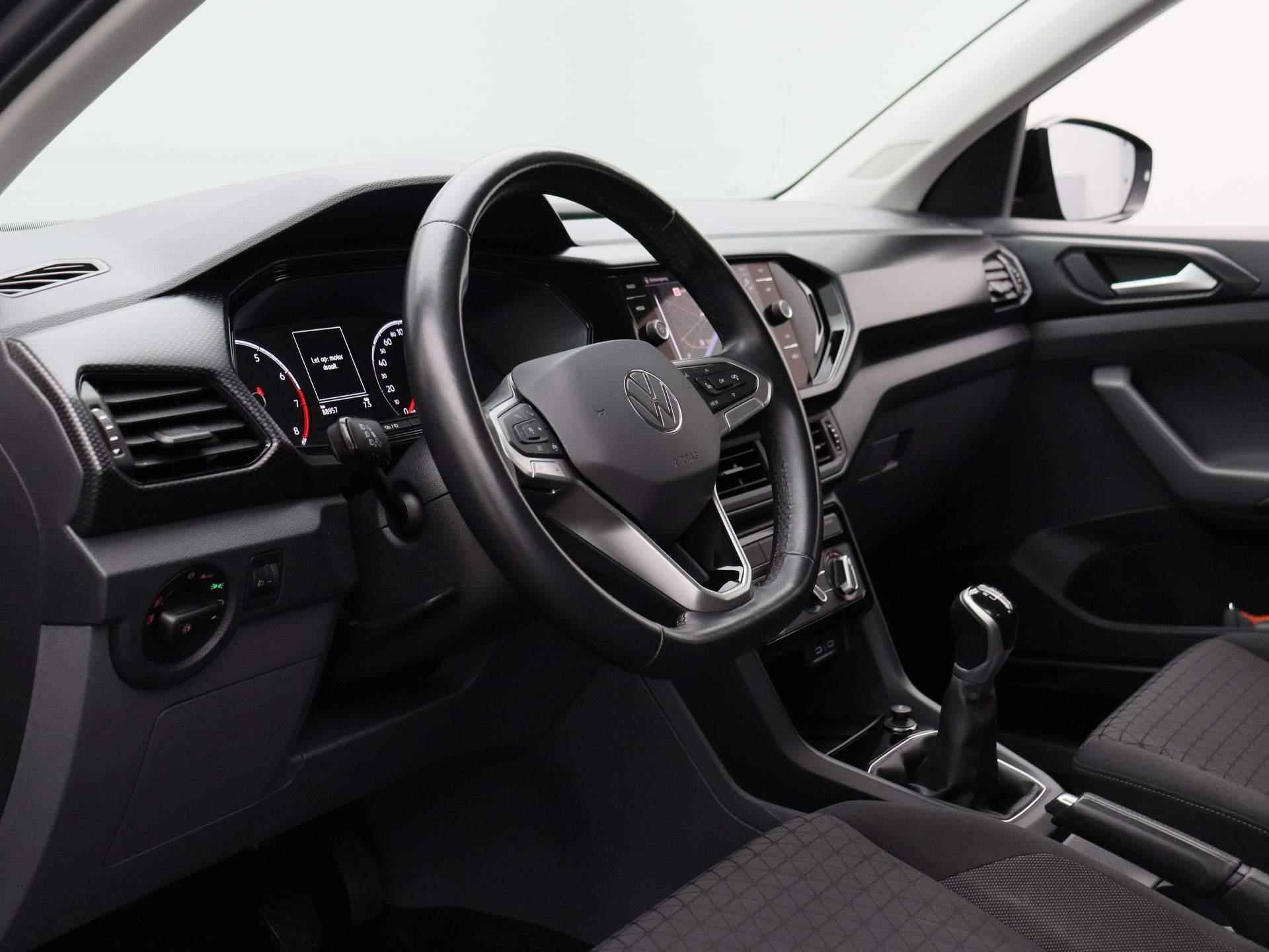 Volkswagen T-Cross 1.0 TSI Life 95 PK | Apple Carplay | Android Auto | Navigatie | Rijstrookhulp | Adaptive Cruise Control | Verlichting Automatisch | DAB Radio | - 31/37