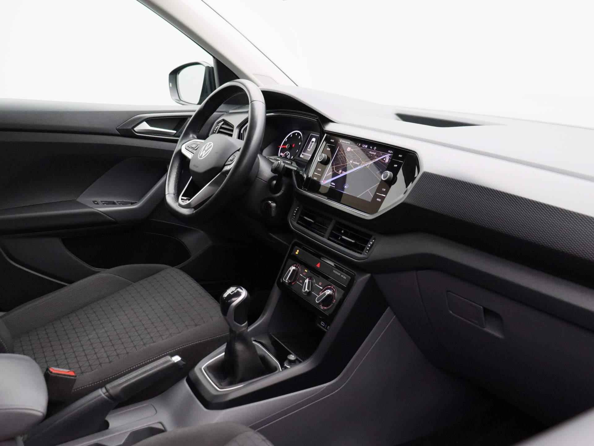 Volkswagen T-Cross 1.0 TSI Life 95 PK | Apple Carplay | Android Auto | Navigatie | Rijstrookhulp | Adaptive Cruise Control | Verlichting Automatisch | DAB Radio | - 32/37