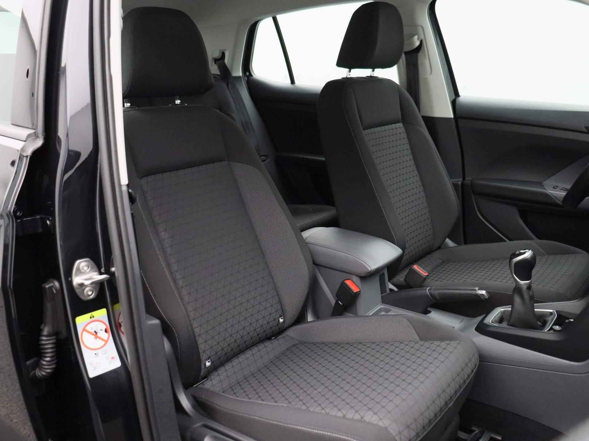 Volkswagen T-Cross 1.0 TSI Life 95 PK | Apple Carplay | Android Auto | Navigatie | Rijstrookhulp | Adaptive Cruise Control | Verlichting Automatisch | DAB Radio | - 33/37