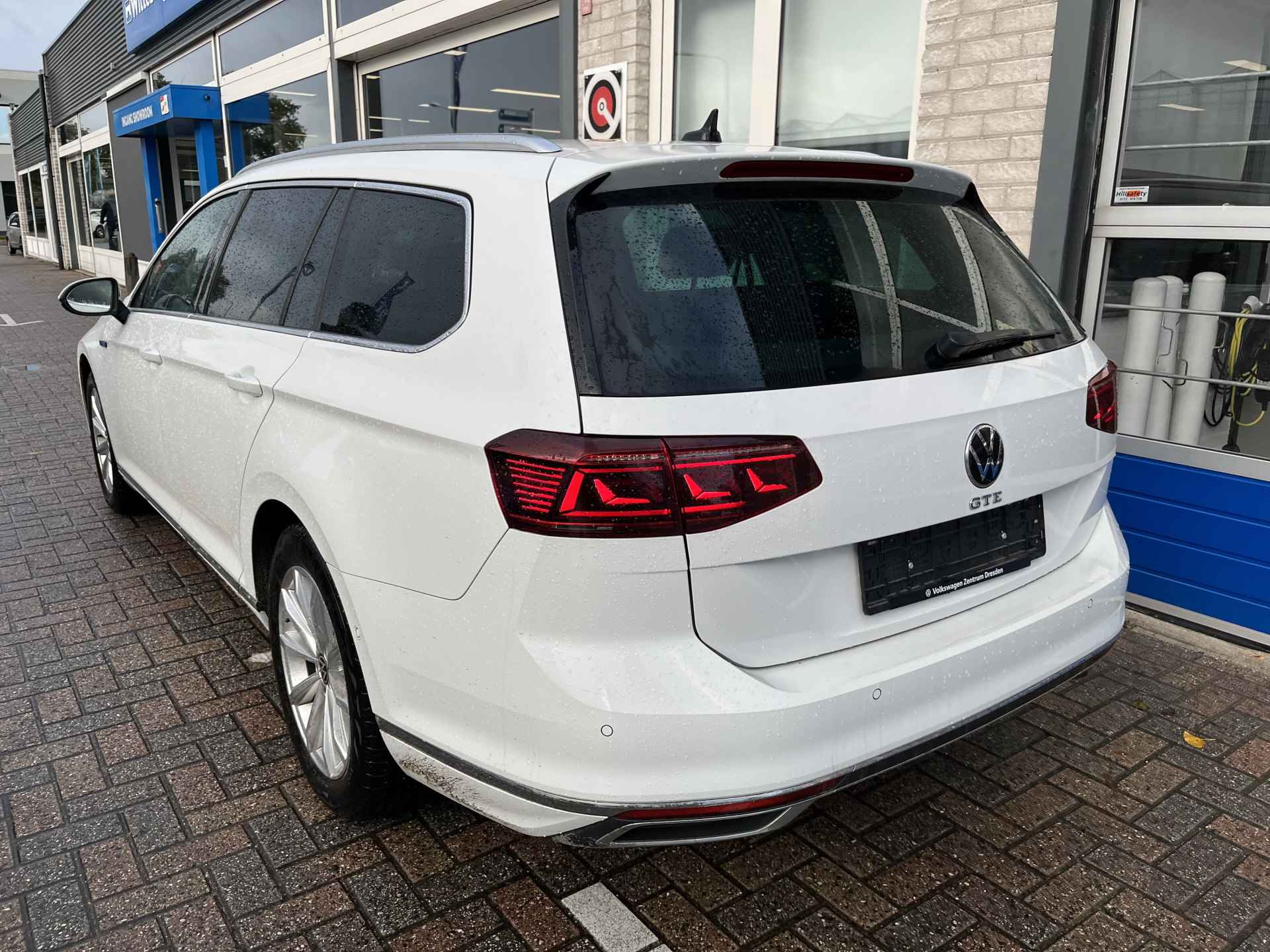 Volkswagen Passat Variant 1.4 TSI PHEV GTE Business / AUTOMAAT/ PANO/ TREKHAAK/ 360 CAMERA/ PARK. SENSOREN/ ERGO COMFORT/ STOEL VERWARM. V EN A/ DIGITAL DASHBOARD/ STUUR VERWARM./ ADAPT. CRUISE/ APP CONNECT/ NAVI/ CLIMA/ DAB/ - 3/25