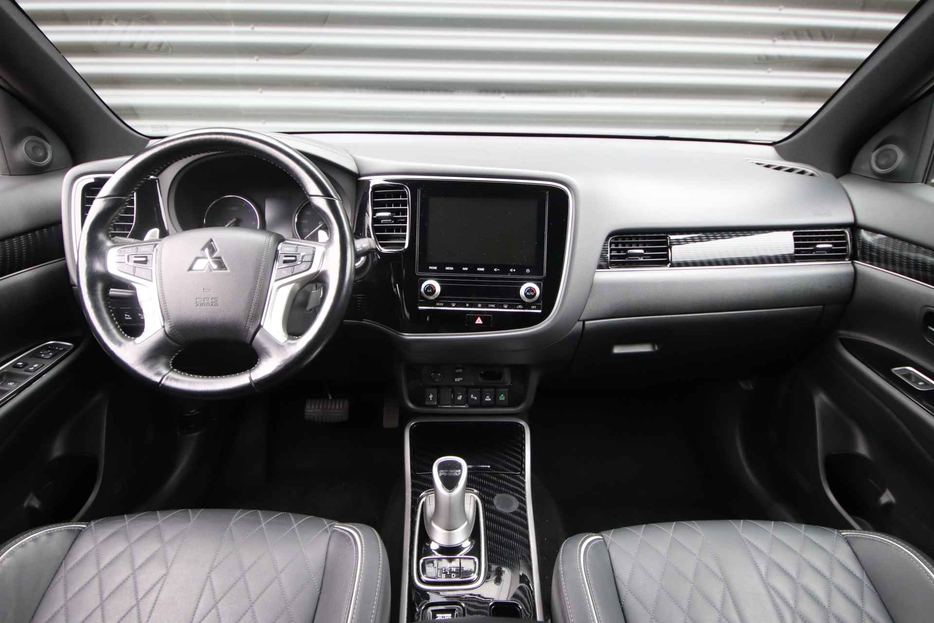 Mitsubishi Outlander 2.4 PHEV Instyle Leder, Trekhaak, E.achterklep - 3/76