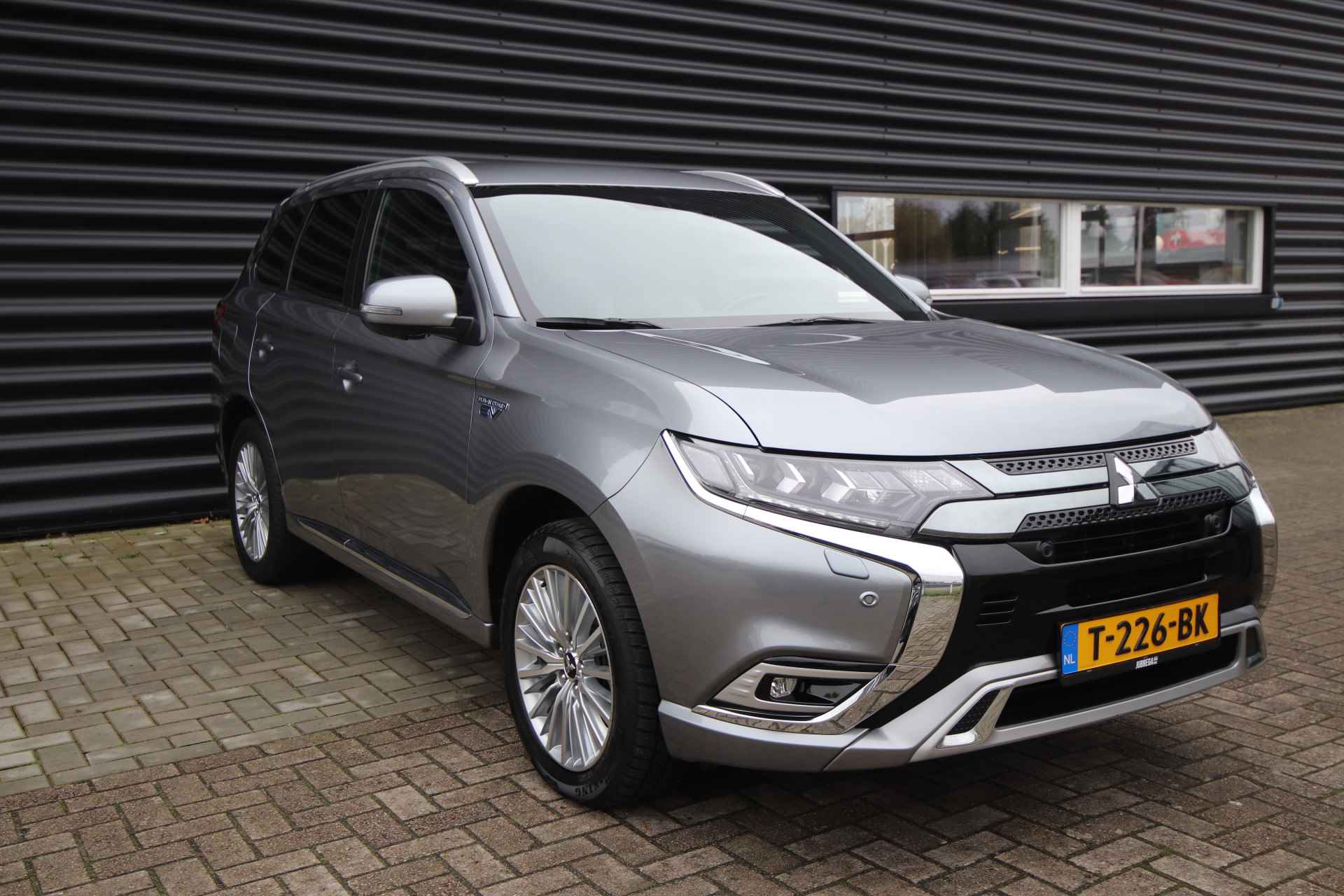 Mitsubishi Outlander 2.4 PHEV Instyle Leder, Trekhaak, E.achterklep - 41/76