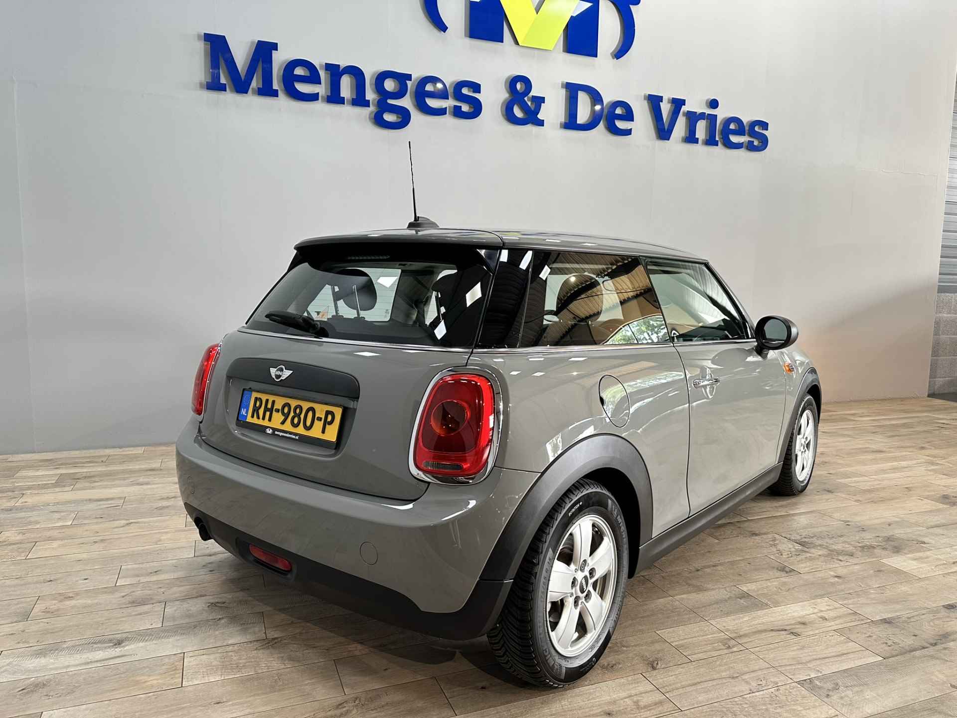 MINI One 1.2 Mini One Salt Business Airco | Cruise Control | Navigatie | Bluetooth | Elek ramen | Isofix | NAP | - 3/34