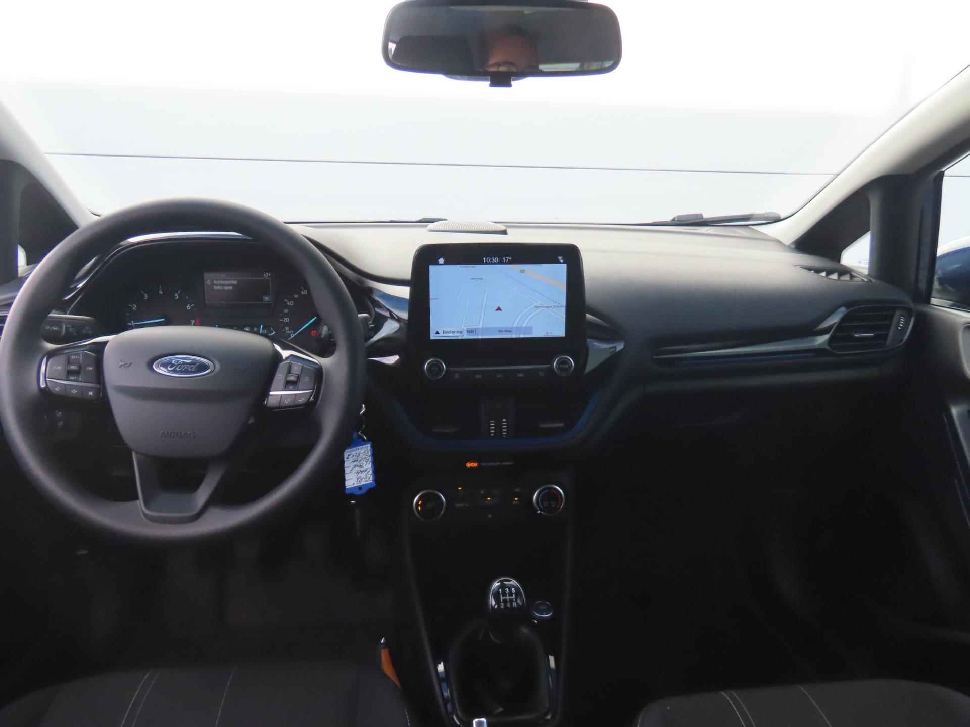 Ford Fiesta 1.1 Trend Navigatie / parkeersensoren / Dealer onderhouden - 8/24